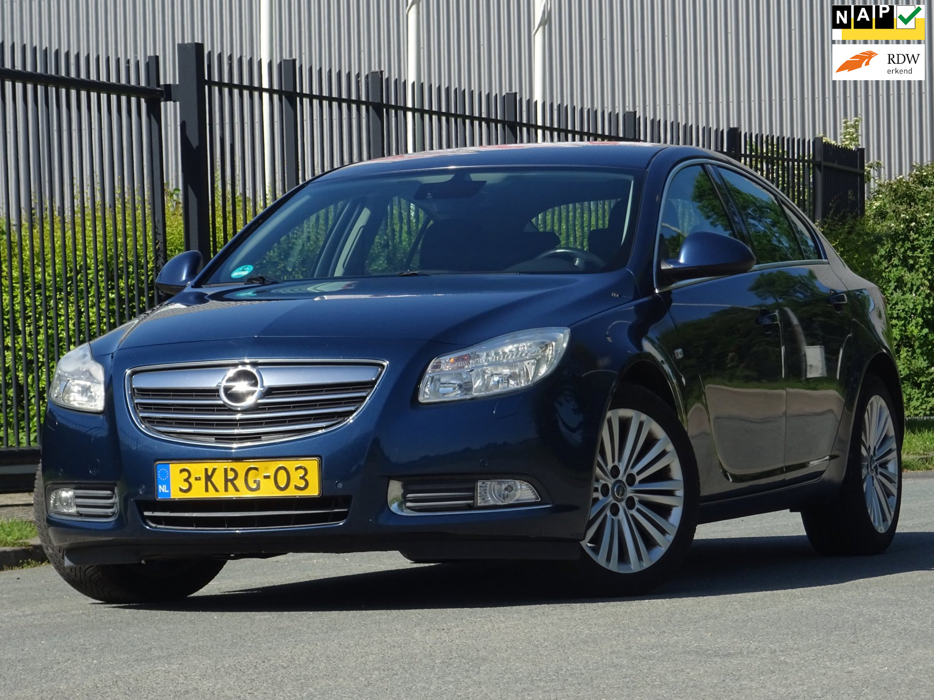 Opel Insignia Limousine HB 1.4 Turbo EcoFLEX Business+ NAP/NAVI/PDC/APK 2013 - voorkant