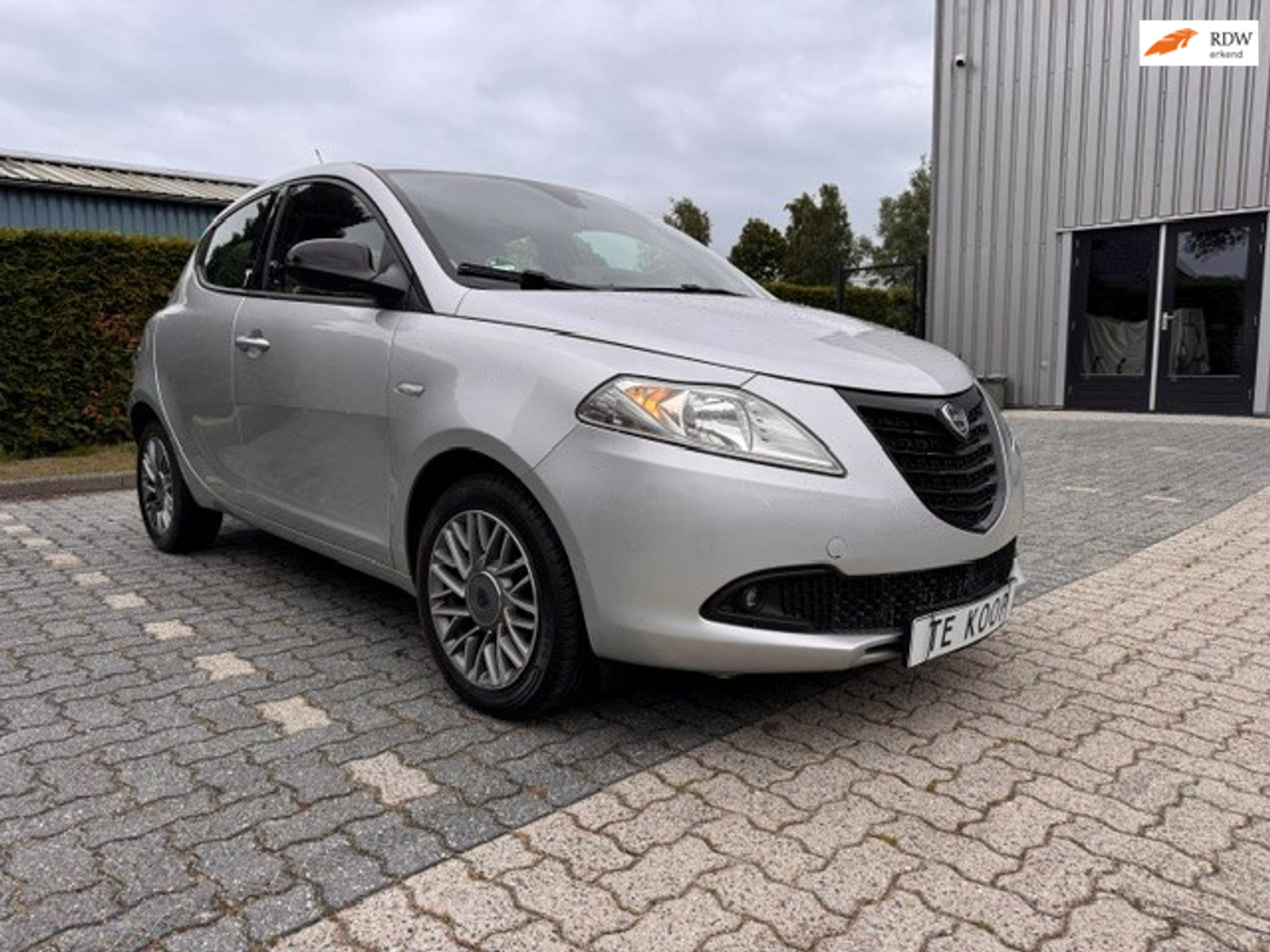Lancia Ypsilon 0.9 TwinAir Elefantino Plus 2014 - voorkant