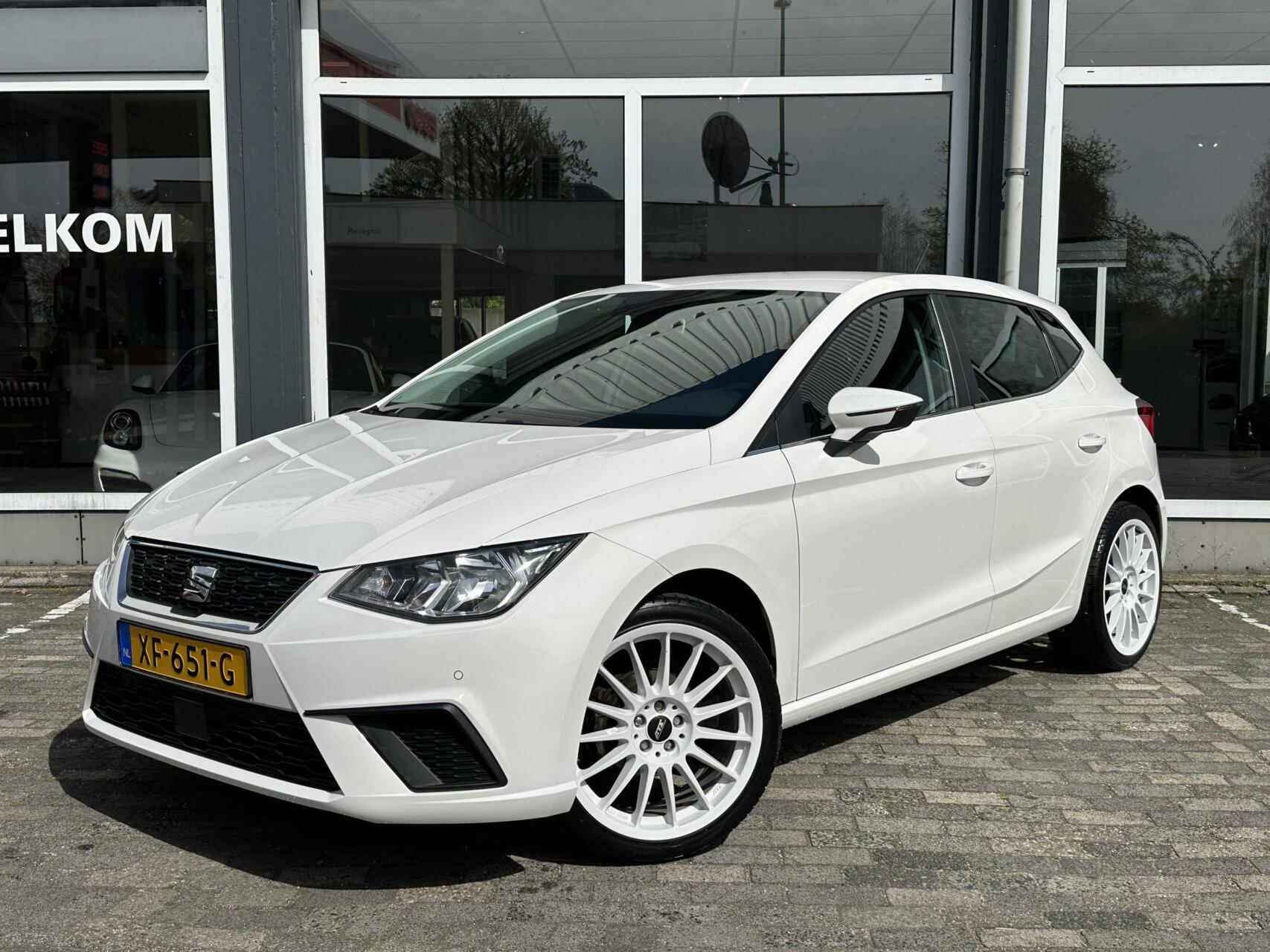 Seat Ibiza 1.0 TSI Style Business Intense|Navi|PDC|Trekhaak. 2019 - voorkant