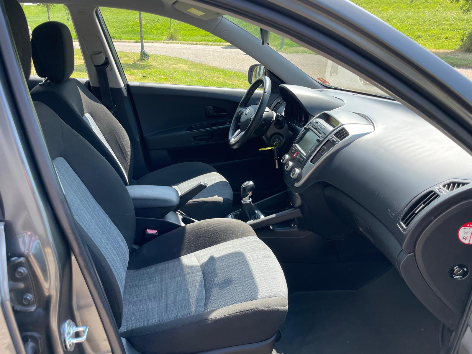 Foto van Kia Cee D