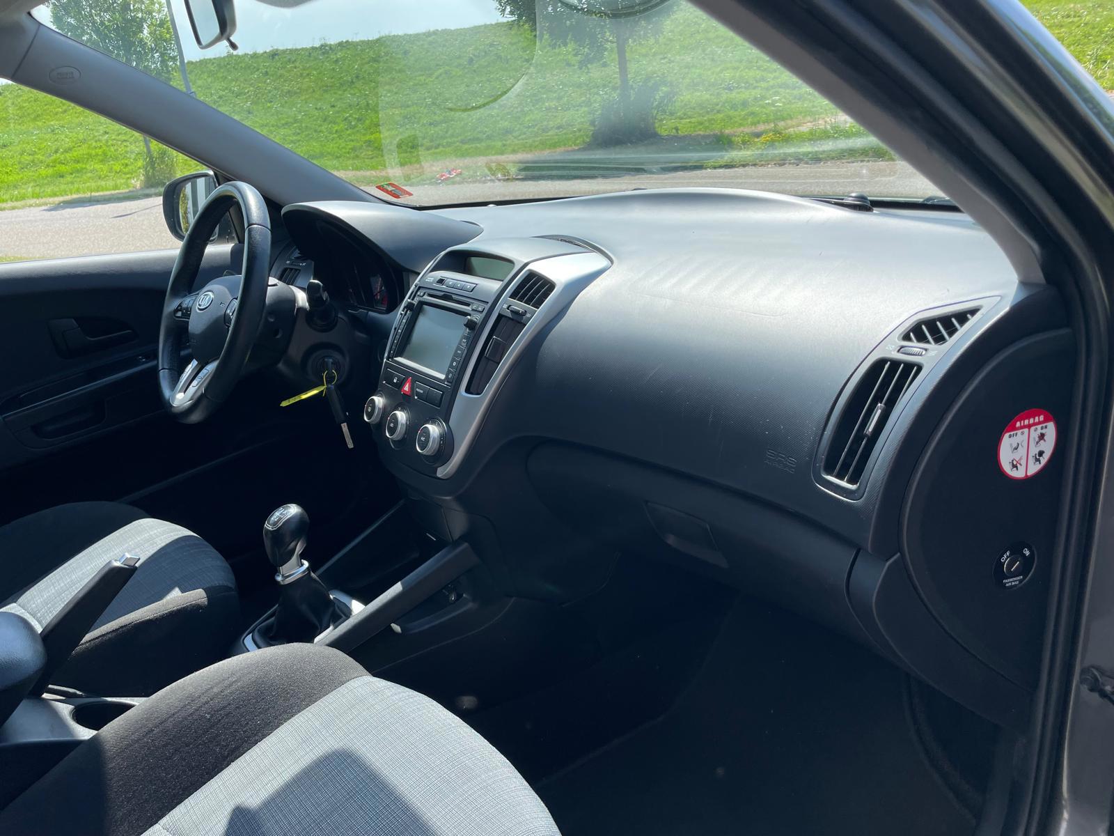 Foto van Kia Cee D