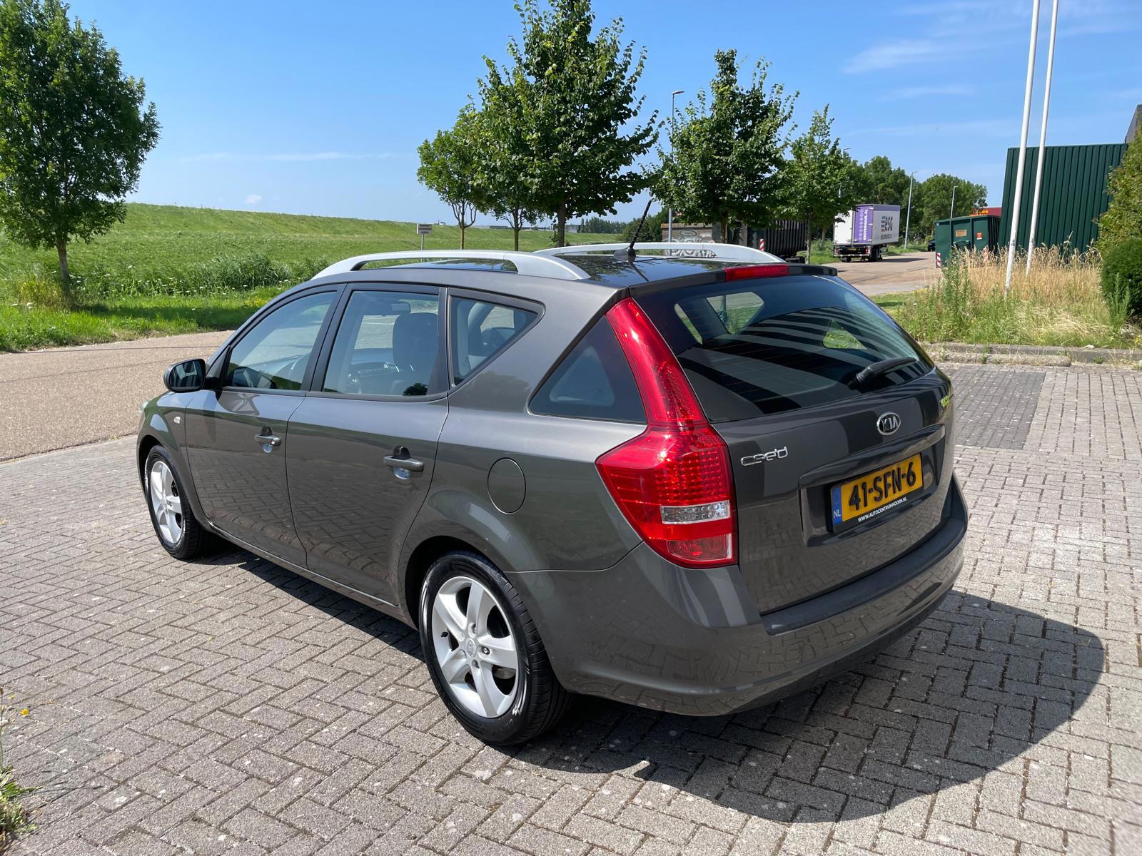 Foto van Kia Cee D