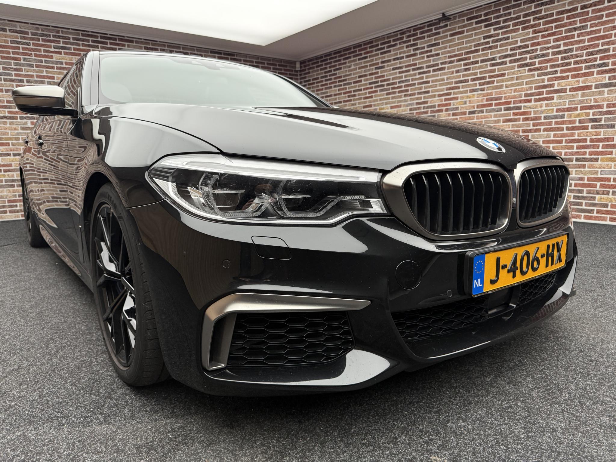 Foto van BMW M550i xDrive
