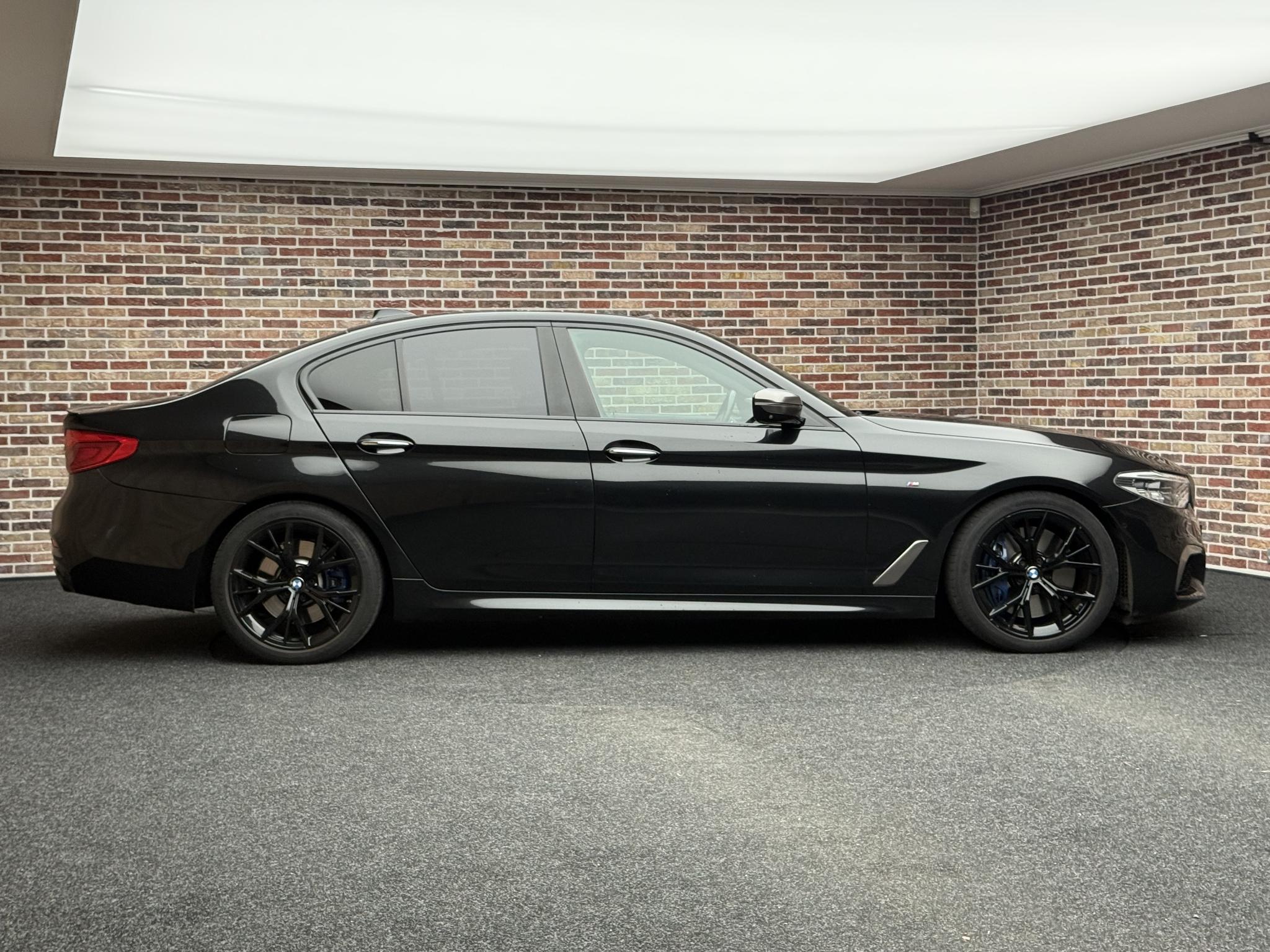 Foto van BMW M550i xDrive