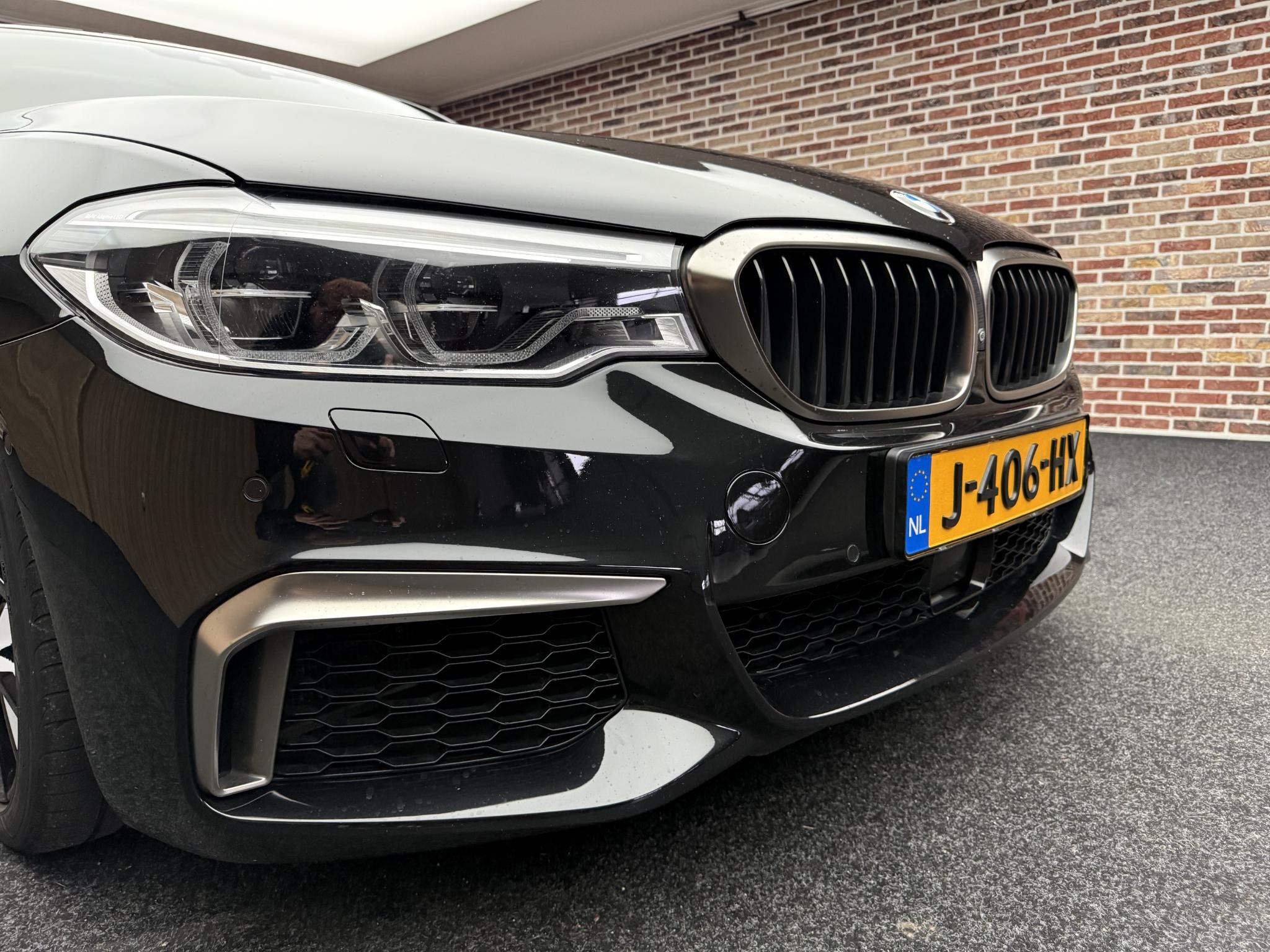 Foto van BMW M550i xDrive