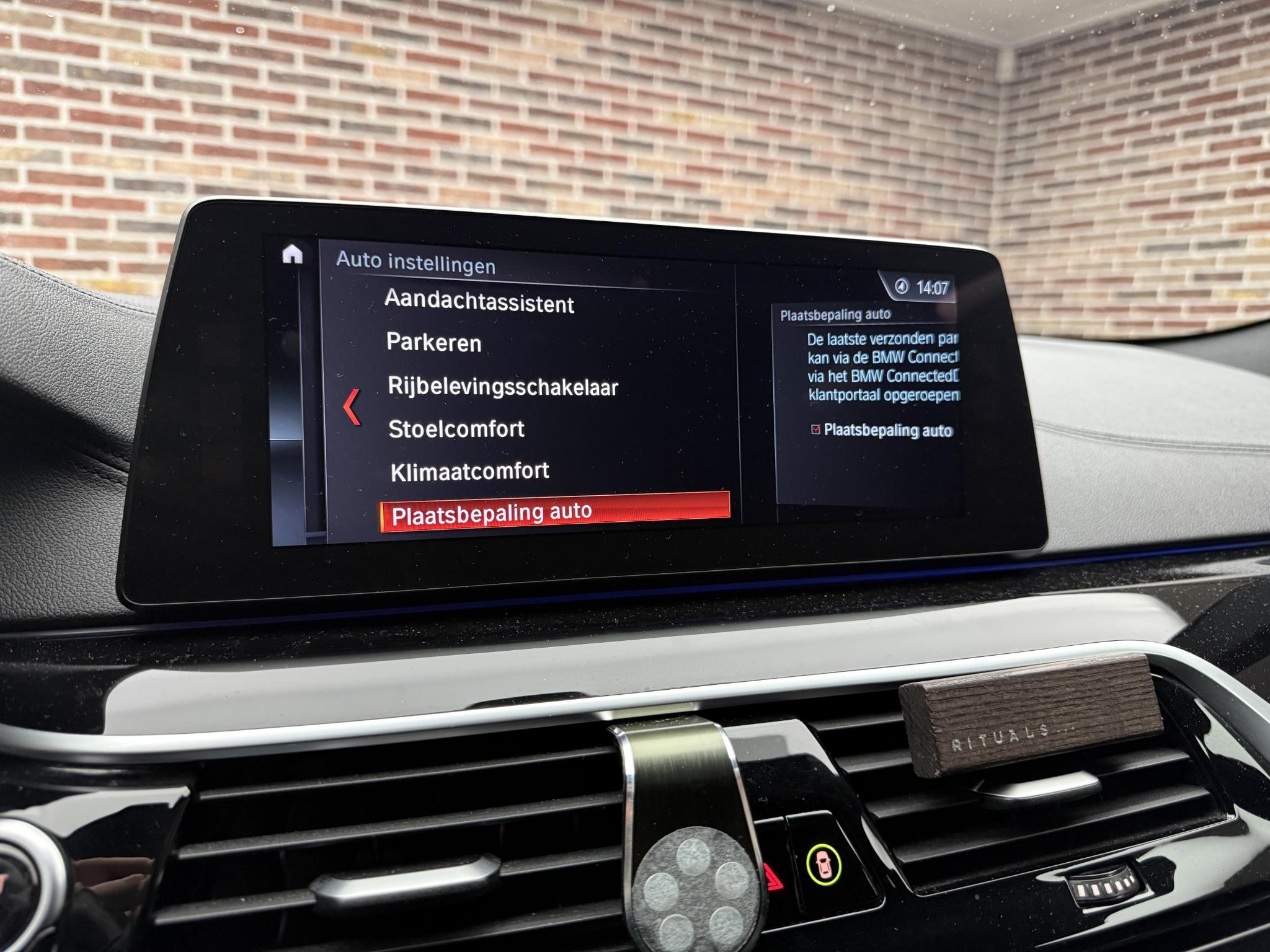 Foto van BMW M550i xDrive