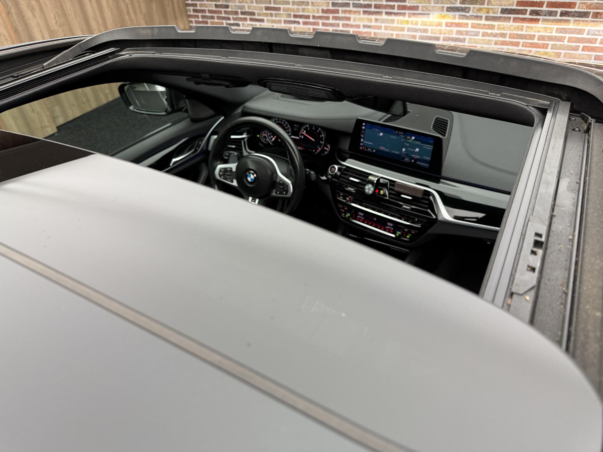Foto van BMW M550i xDrive