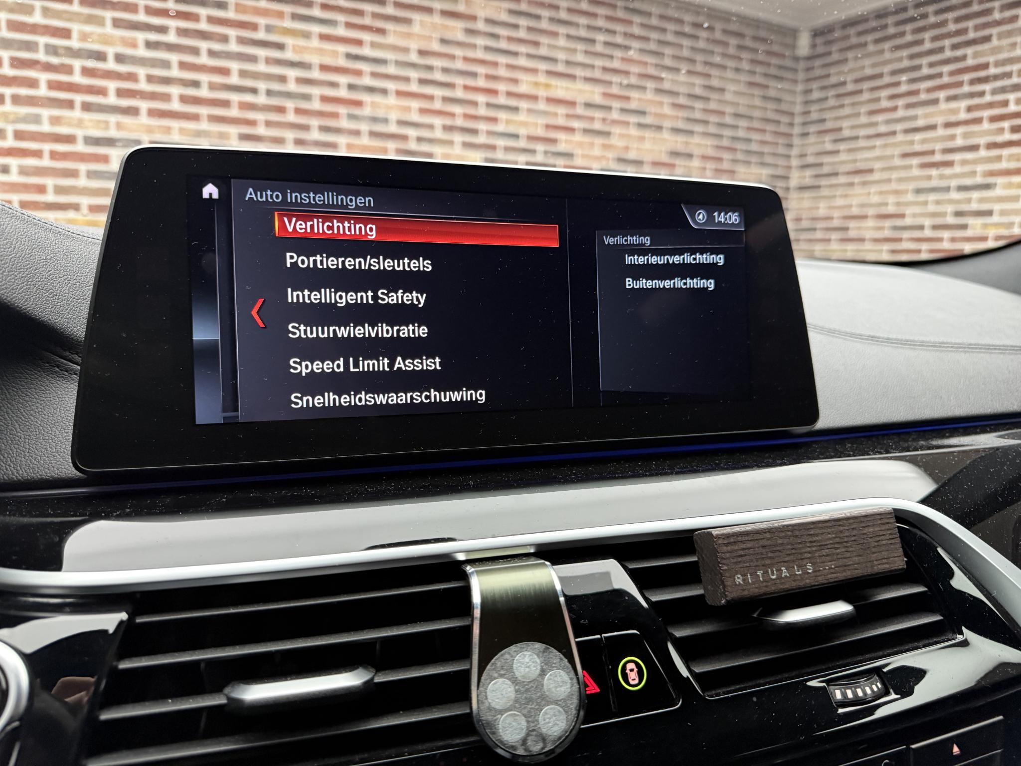 Foto van BMW M550i xDrive