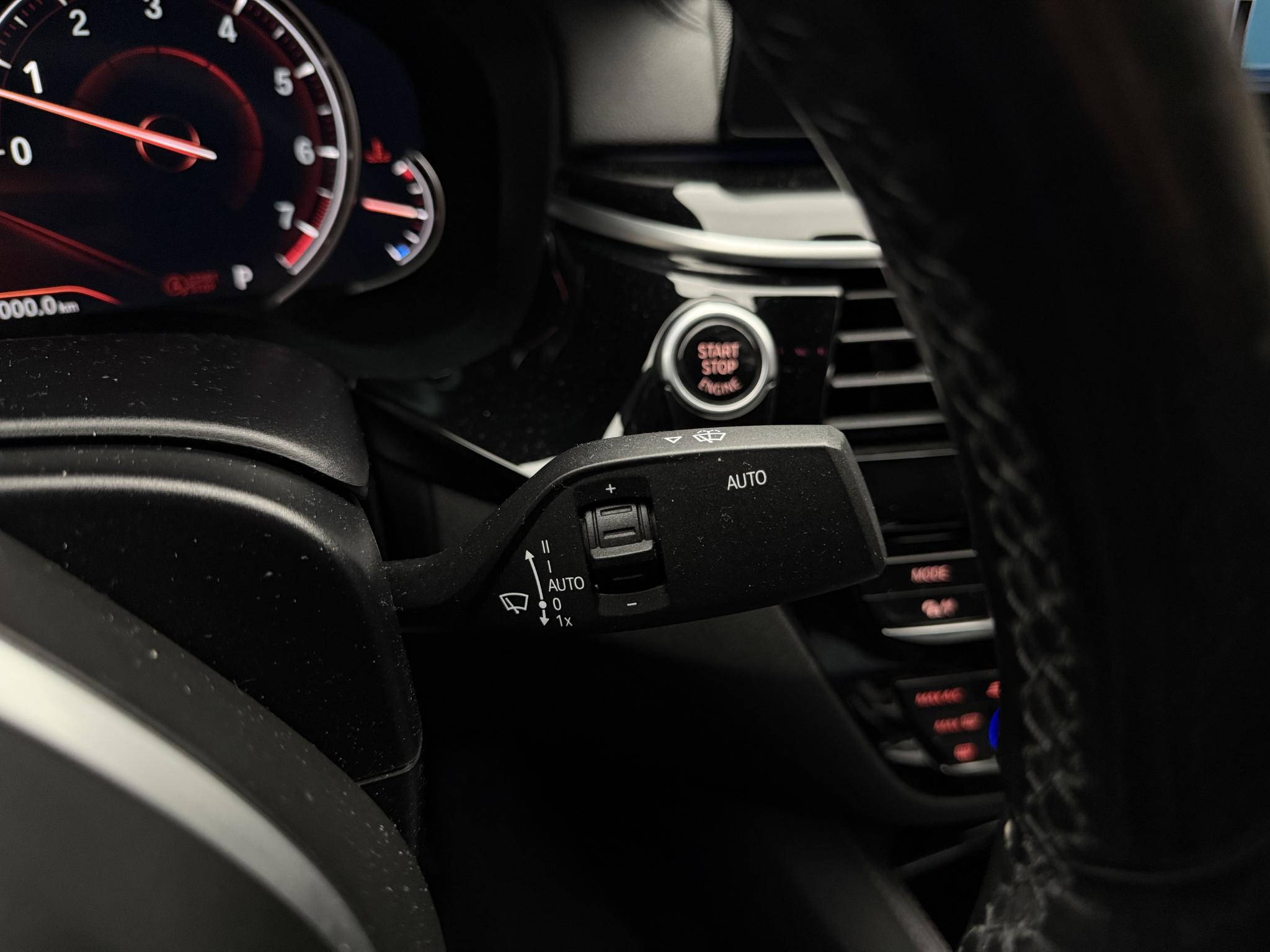 Foto van BMW M550i xDrive