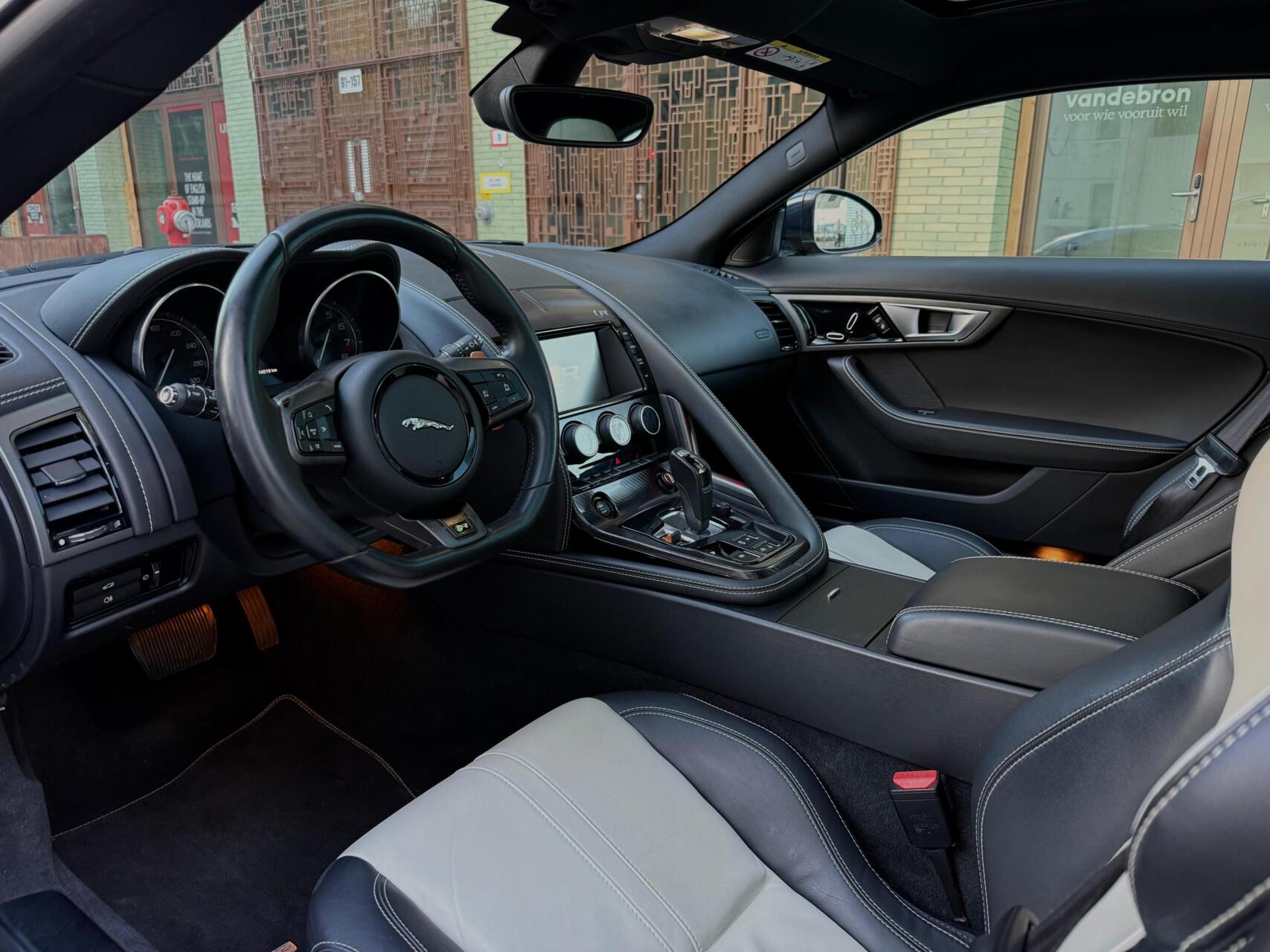 Foto van Jaguar Jaguar F-type