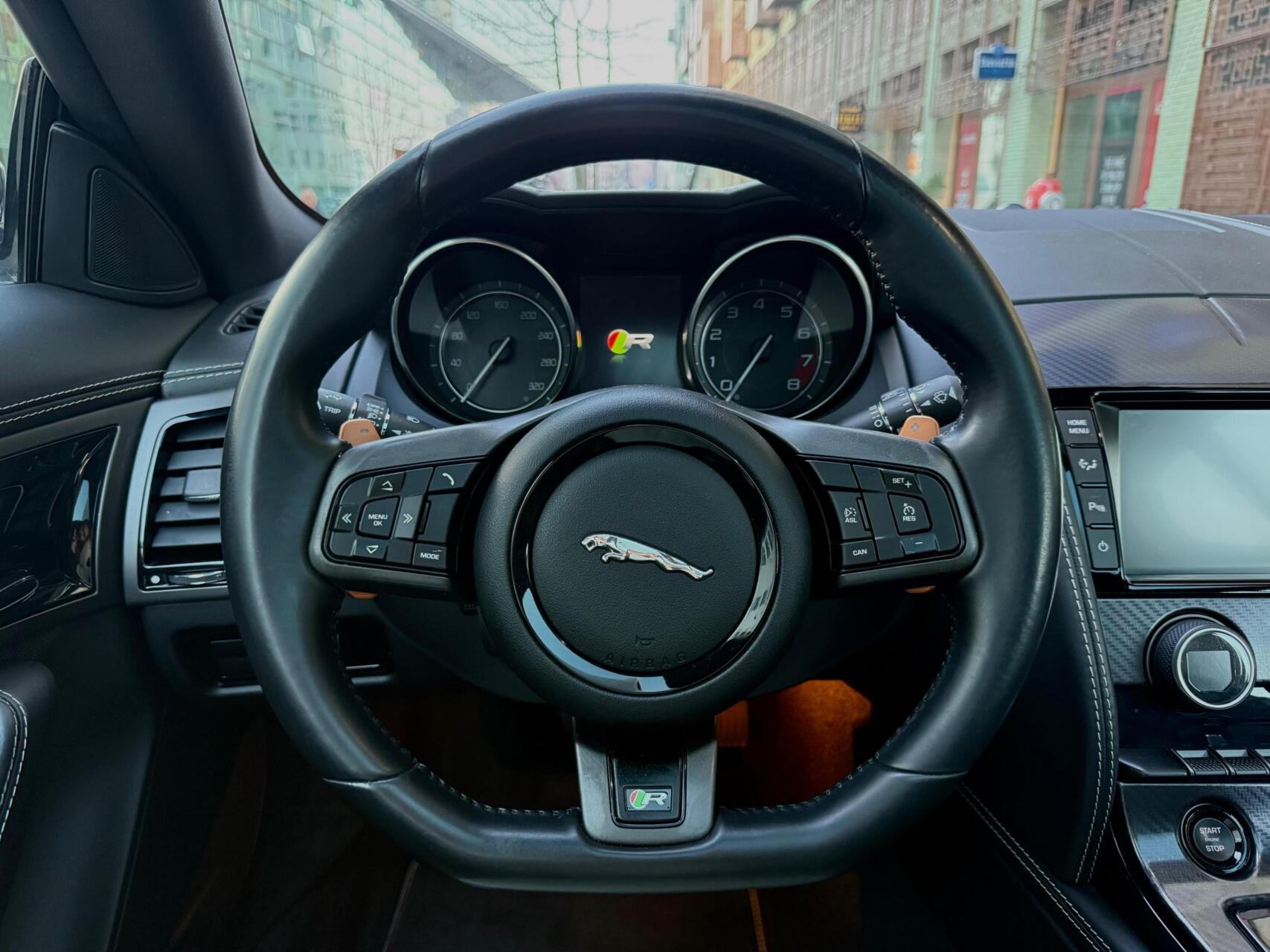 Foto van Jaguar Jaguar F-type