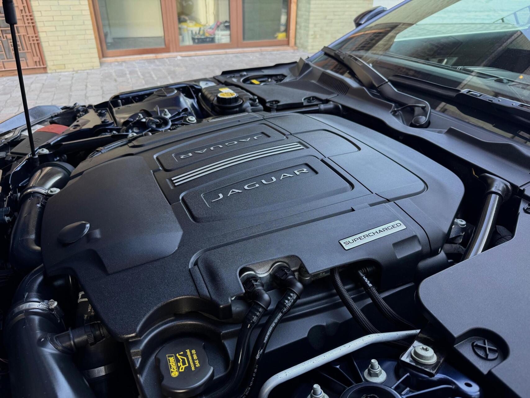 Foto van Jaguar Jaguar F-type