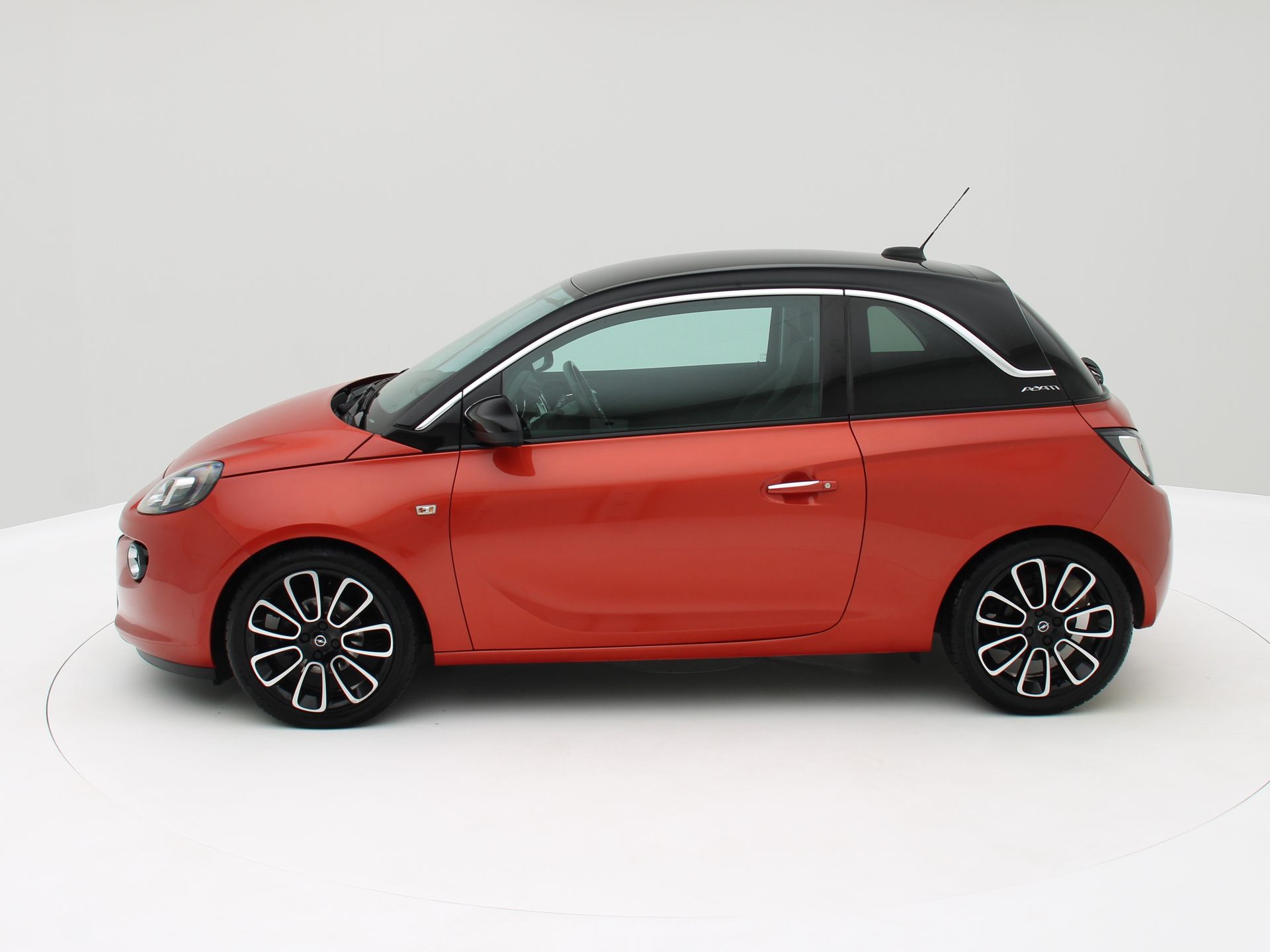 Foto van Opel Adam