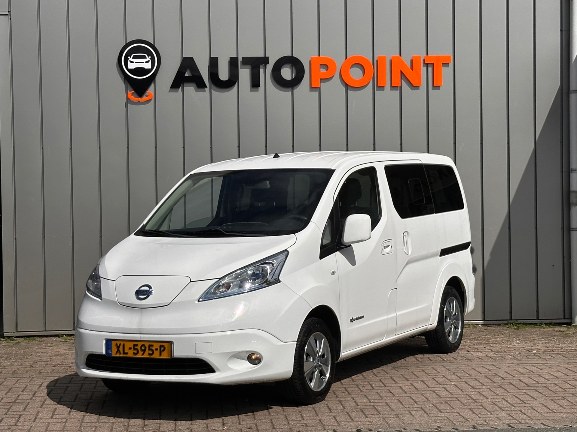 Nissan Nissan E-nv200 Connect Edition 1e EIG ORG NL 5PERS. SOH95% KOOPACCU 2019 - voorkant