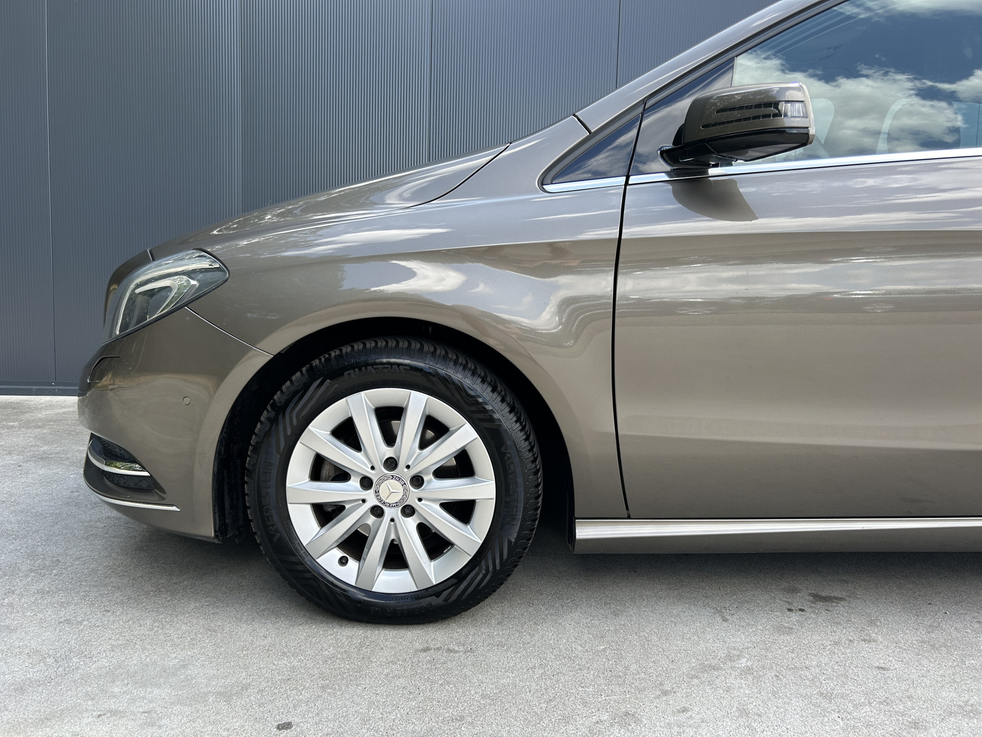 Foto van Mercedes-Benz B 180