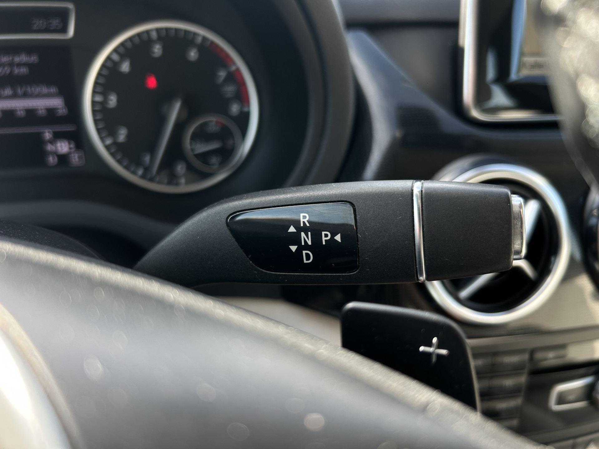 Foto van Mercedes-Benz B 180