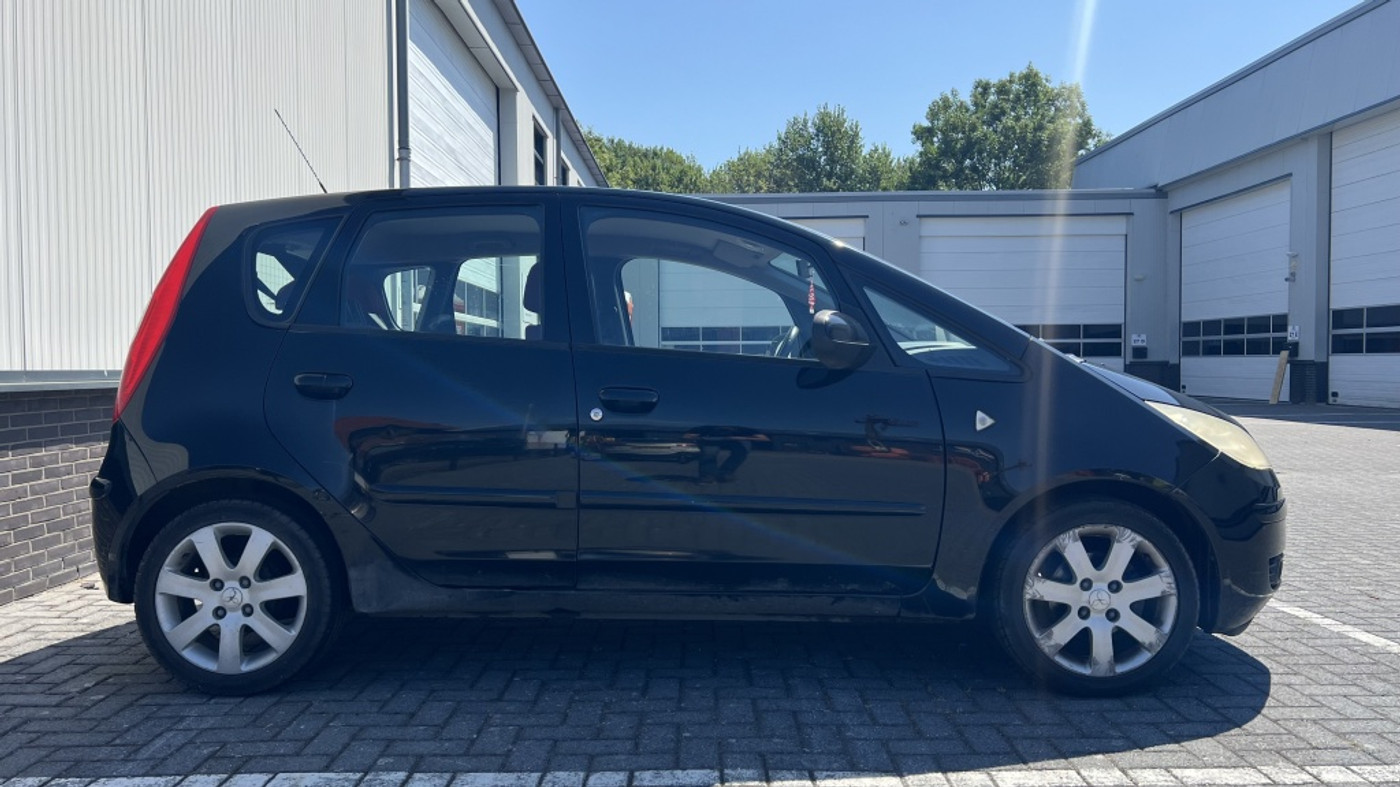 Foto van Mitsubishi Mitsubishi Colt