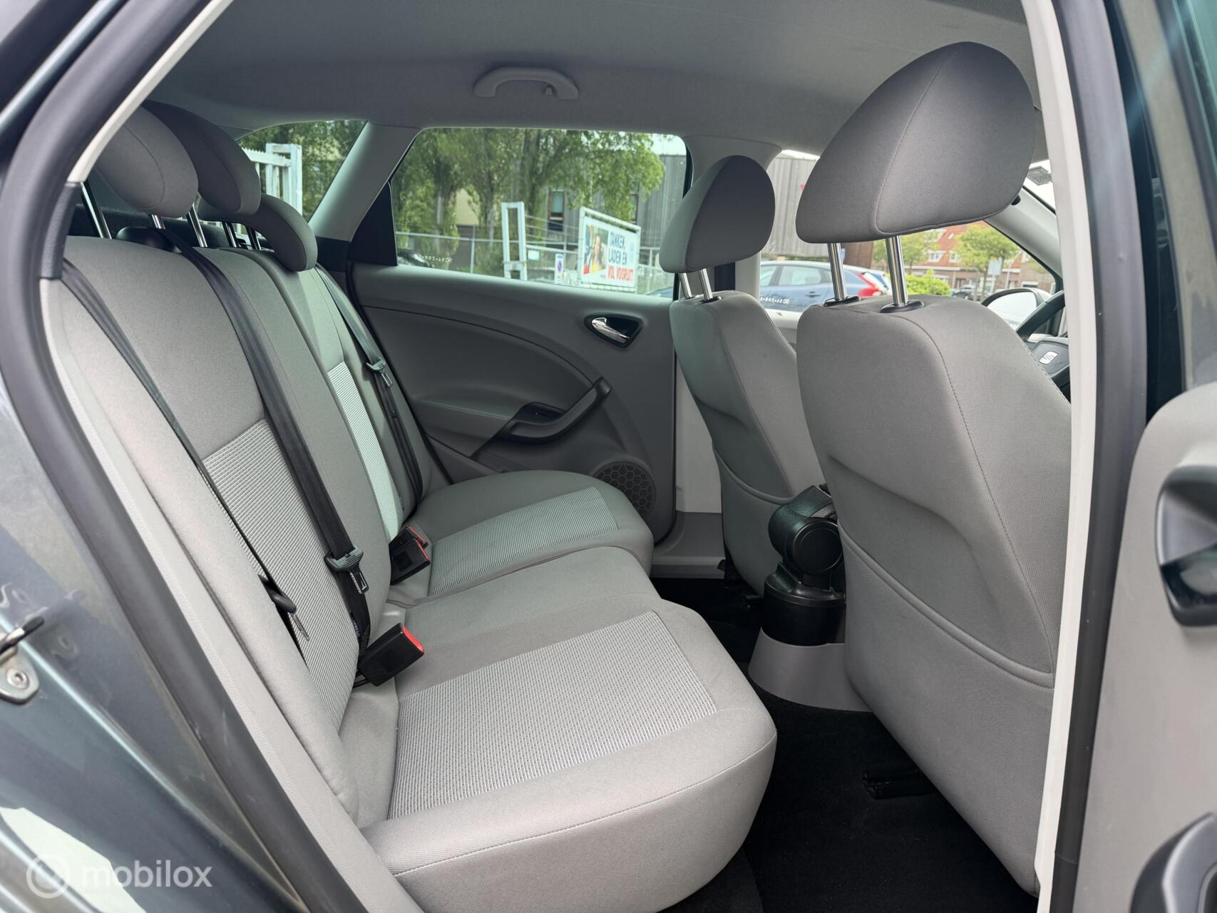 Foto van Seat Ibiza ST