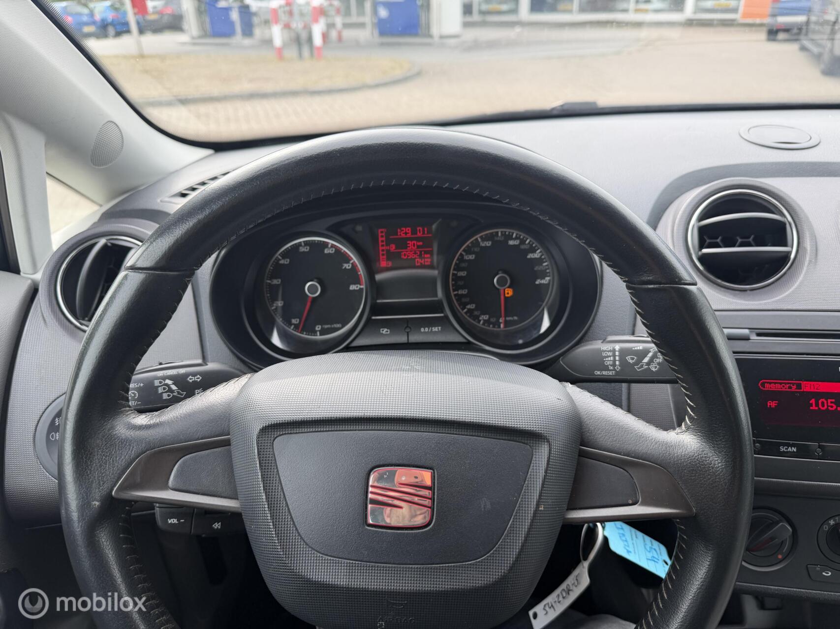 Foto van Seat Ibiza ST