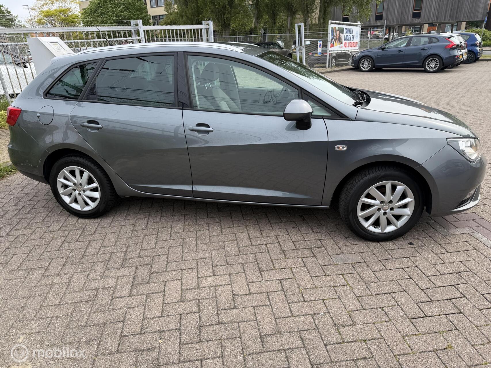 Foto van Seat Ibiza ST