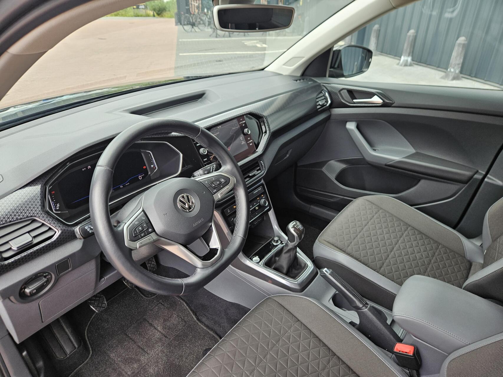 Foto van Volkswagen T-cross