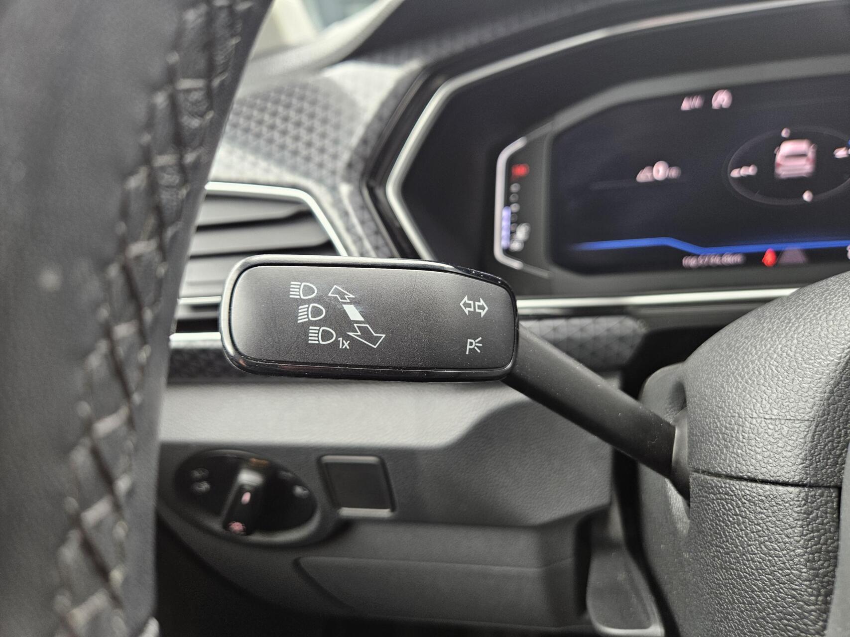 Foto van Volkswagen T-cross