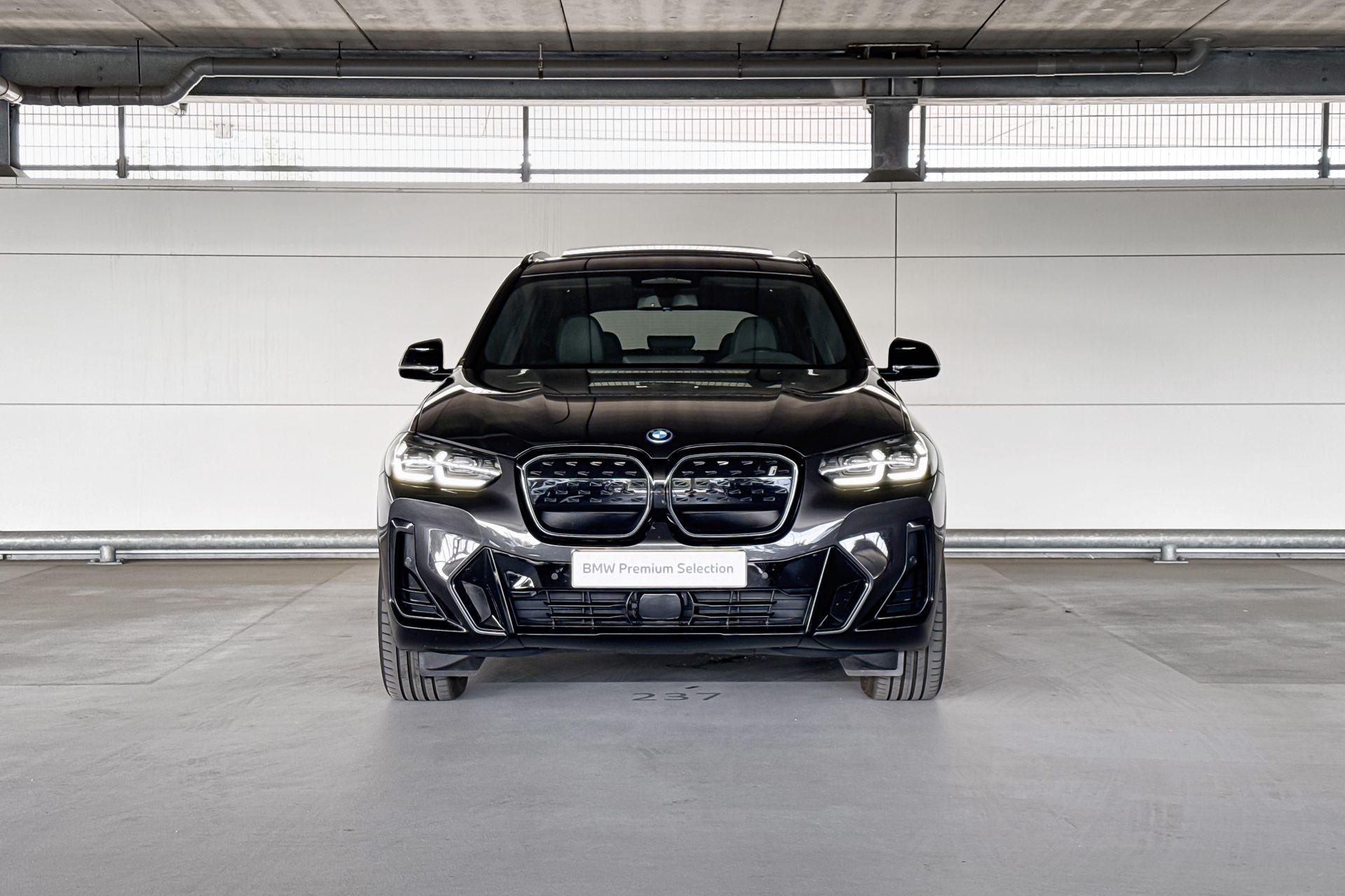 Foto van BMW Ix3