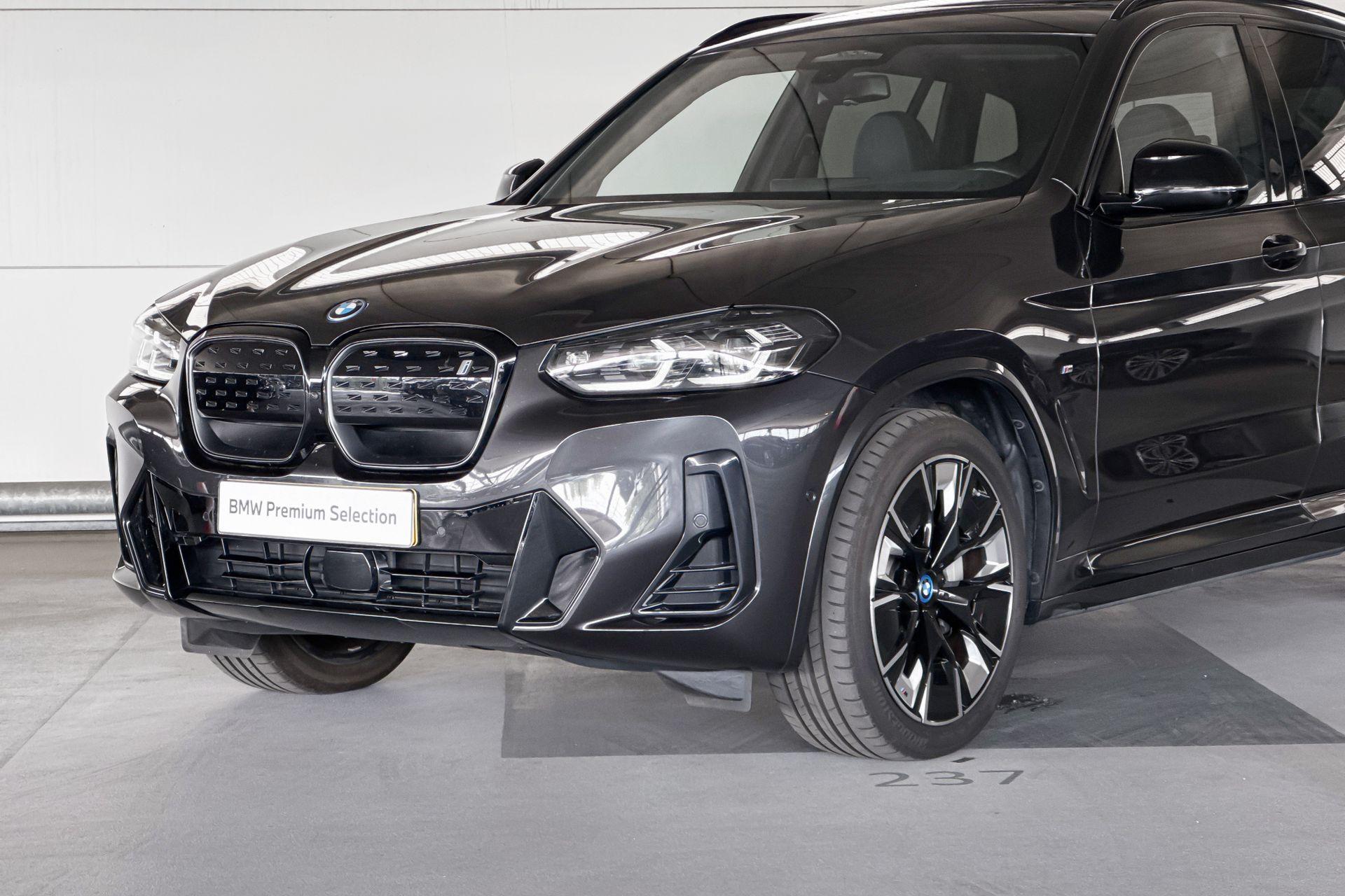 Foto van BMW Ix3