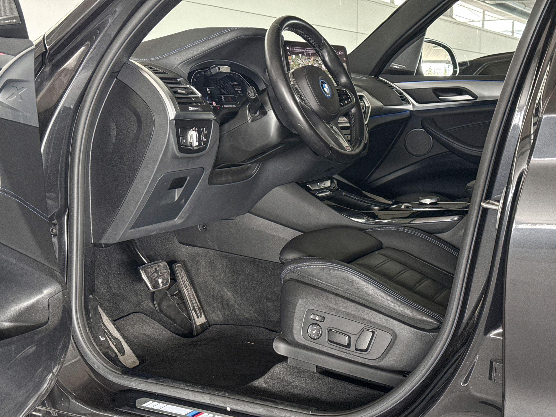 Foto van BMW Ix3