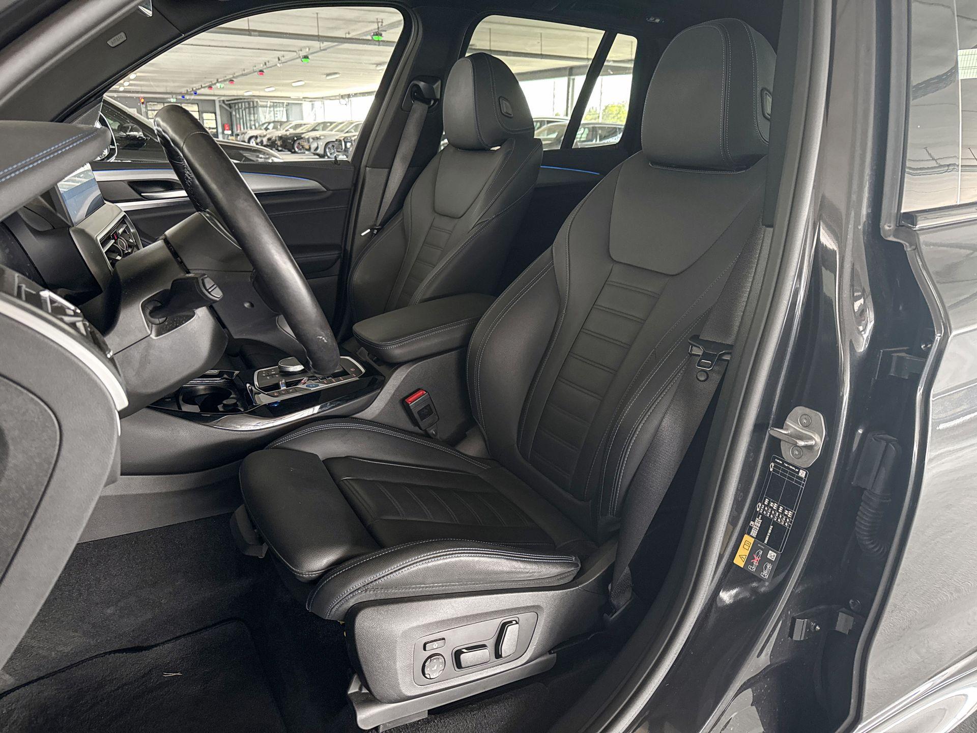 Foto van BMW Ix3