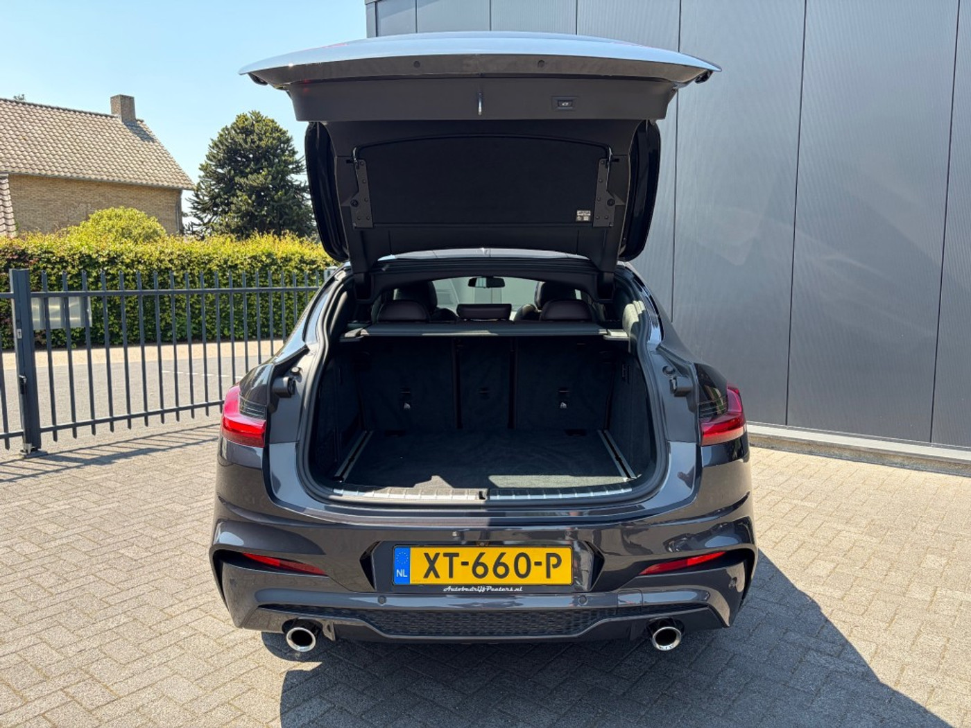 Foto van BMW X4 Xdrive20i
