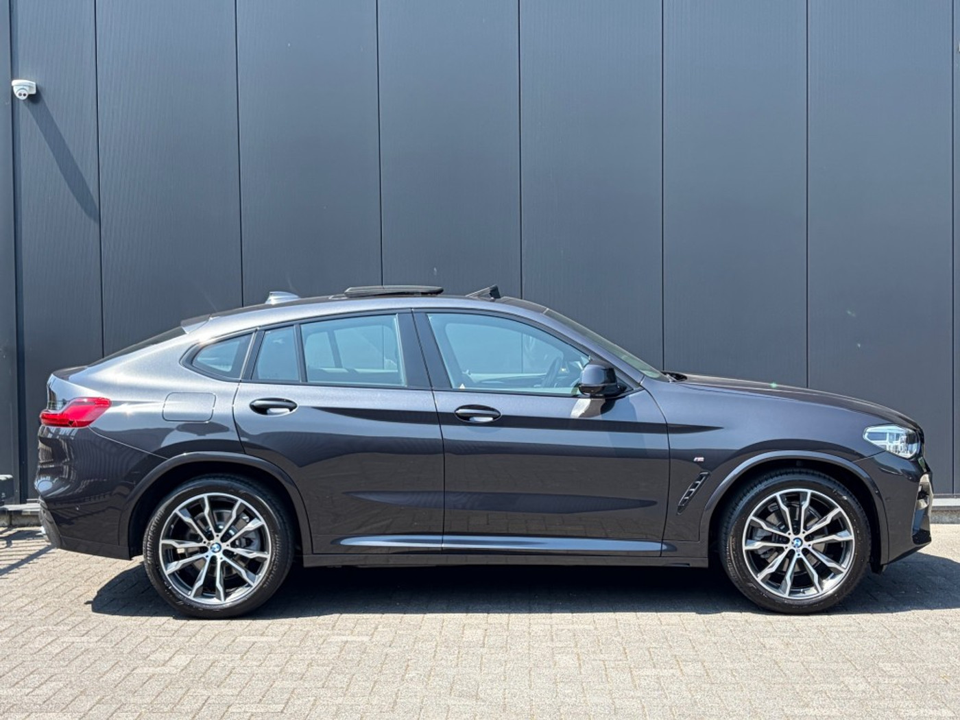 Foto van BMW X4 Xdrive20i
