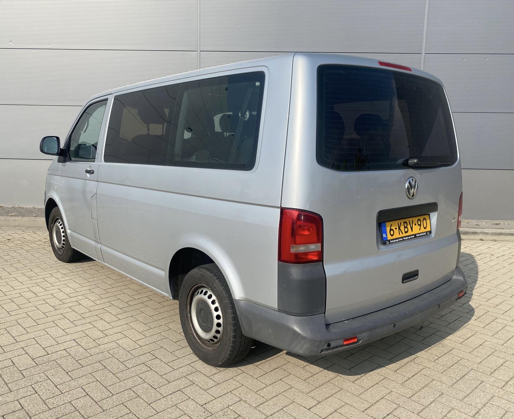 Foto van Volkswagen Transporter Kombi