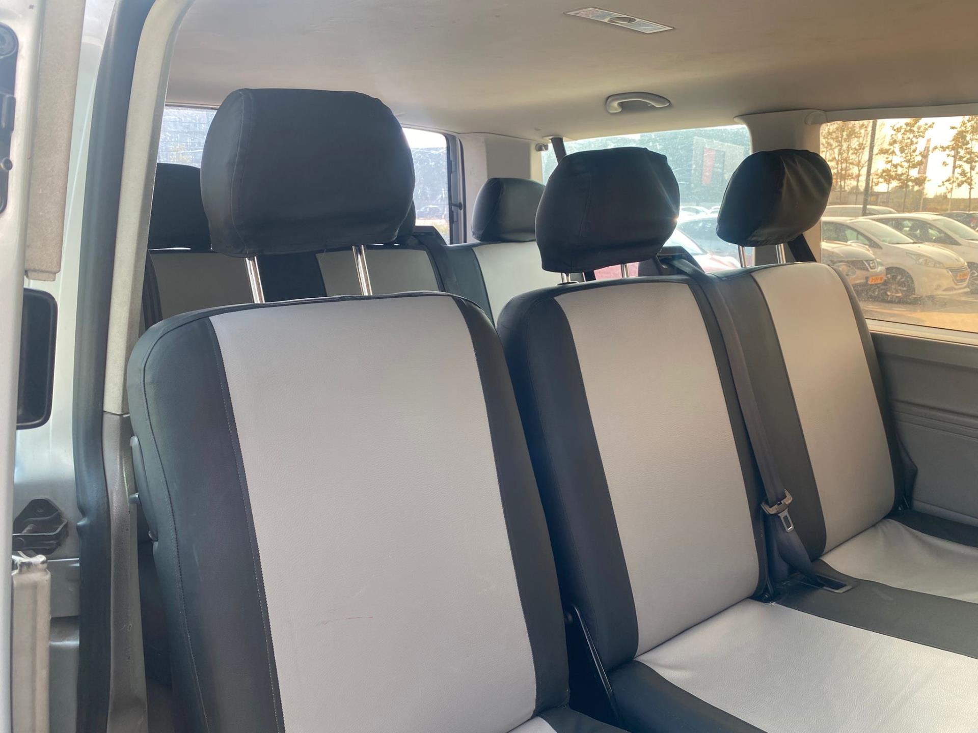 Foto van Volkswagen Transporter Kombi