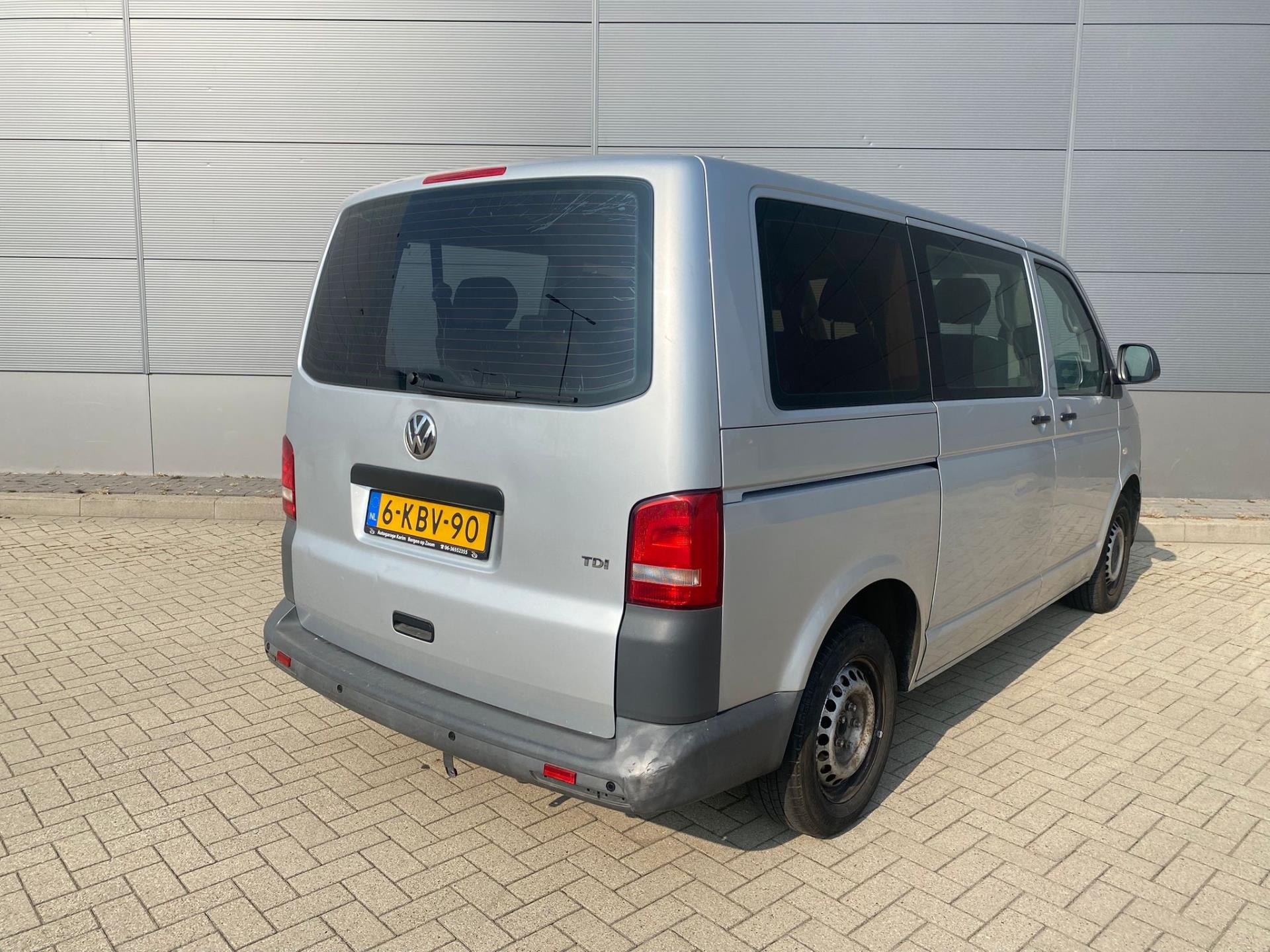 Foto van Volkswagen Transporter Kombi