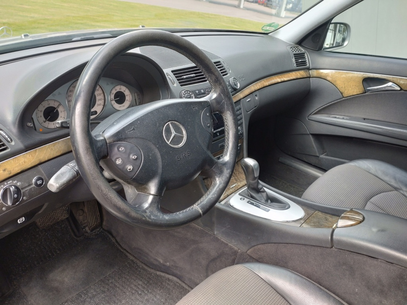 Foto van Mercedes-Benz E 200 Kompressor