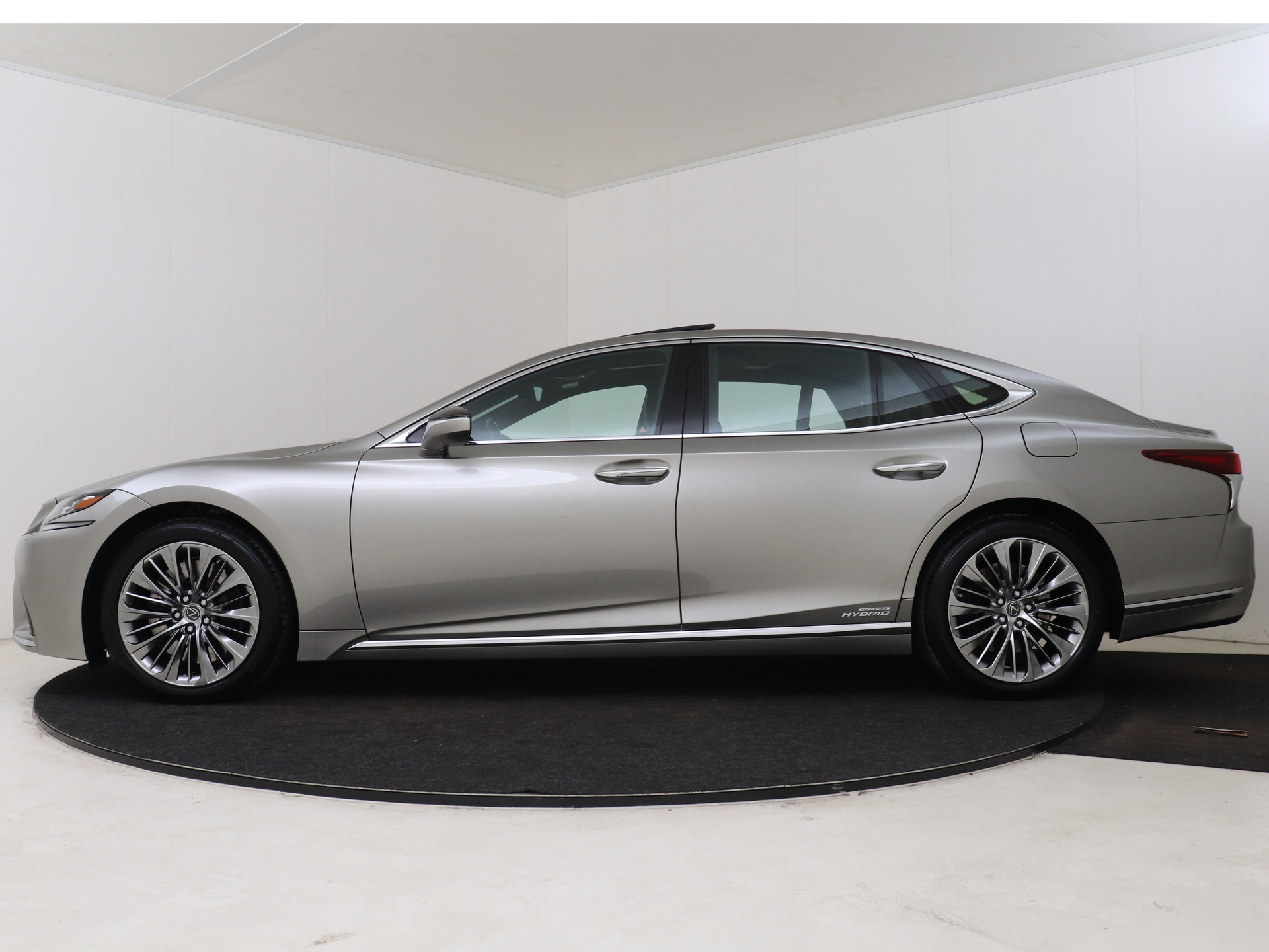 Foto van Lexus Lexus Ls500h