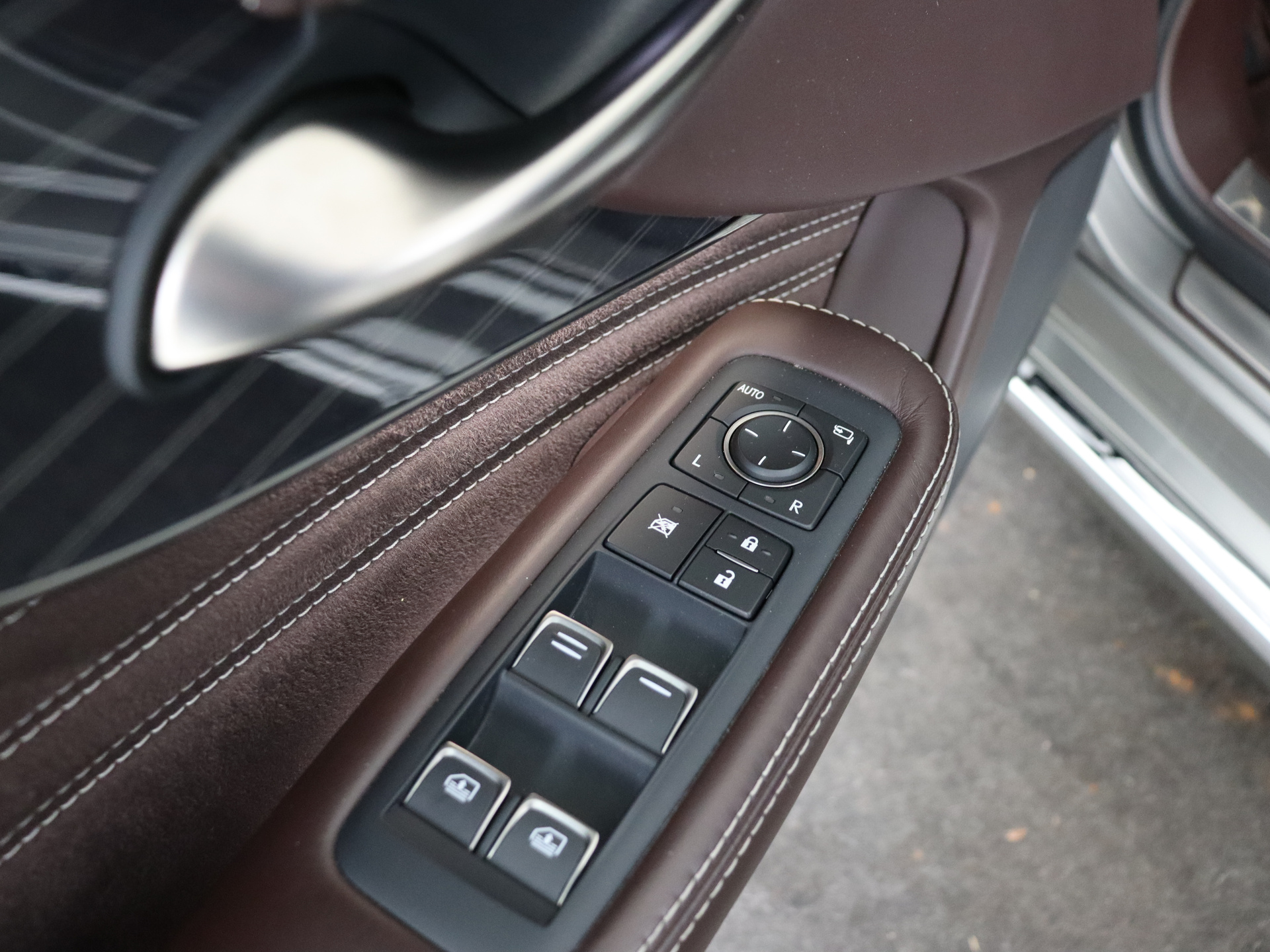 Foto van Lexus Lexus Ls500h