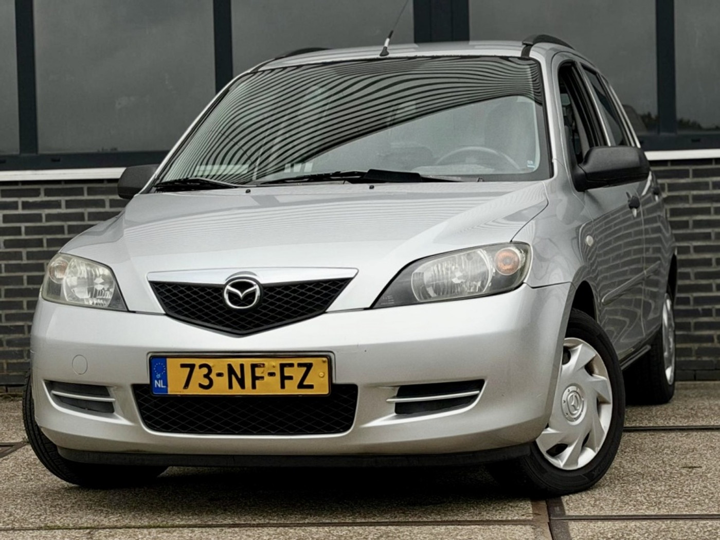 Mazda Mazda 2 1.4 Exclusive 2003 - voorkant