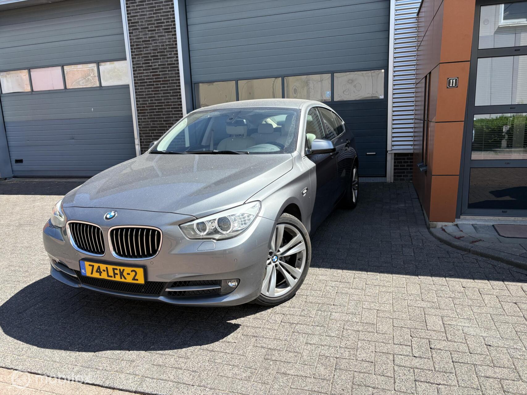 BMW 535i 535i High Executive 2010 - voorkant