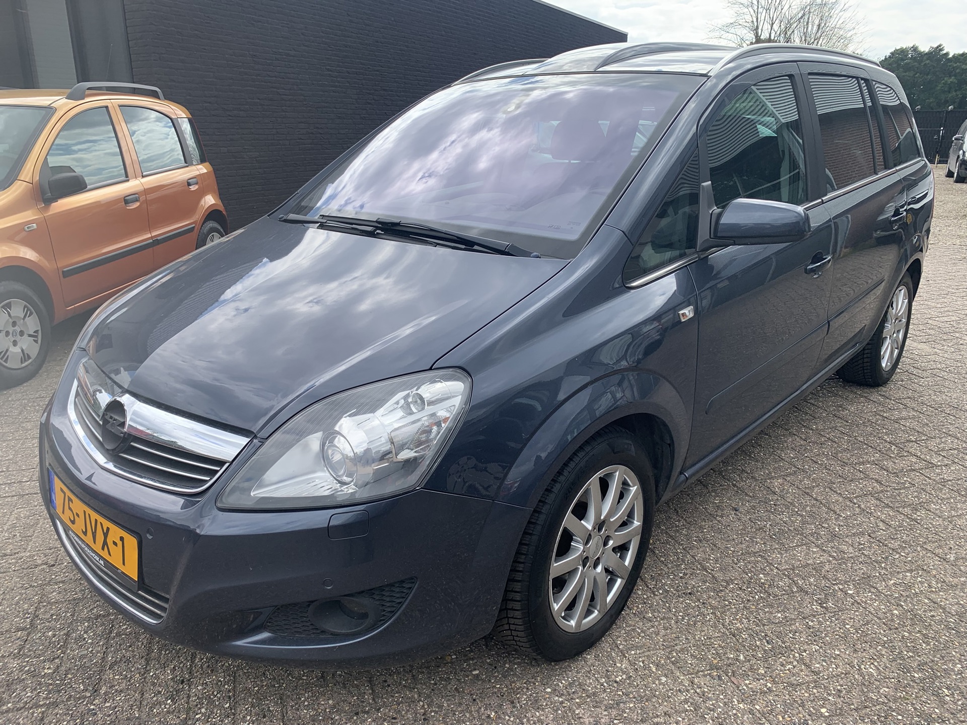 Foto van Opel Zafira