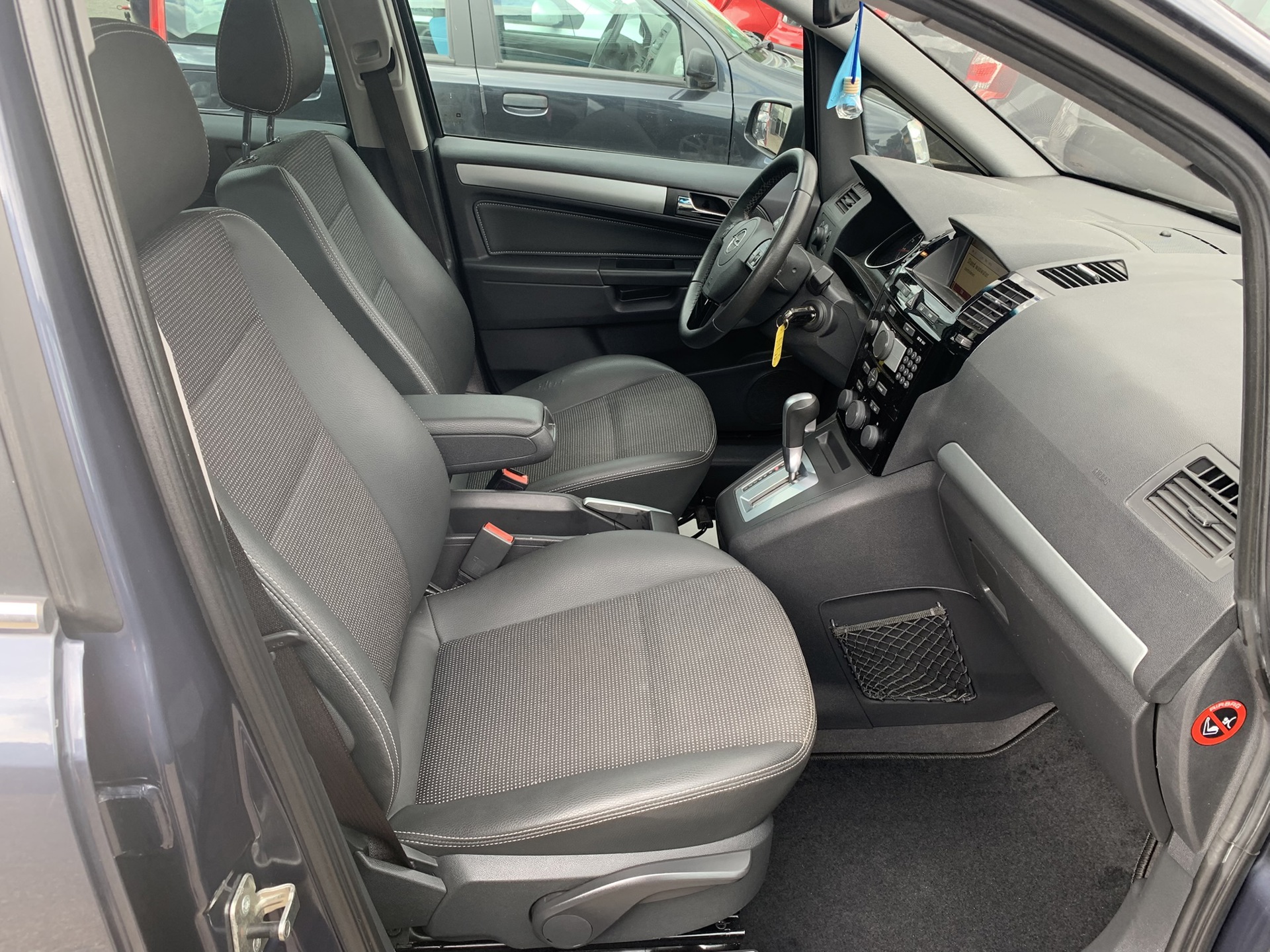 Foto van Opel Zafira