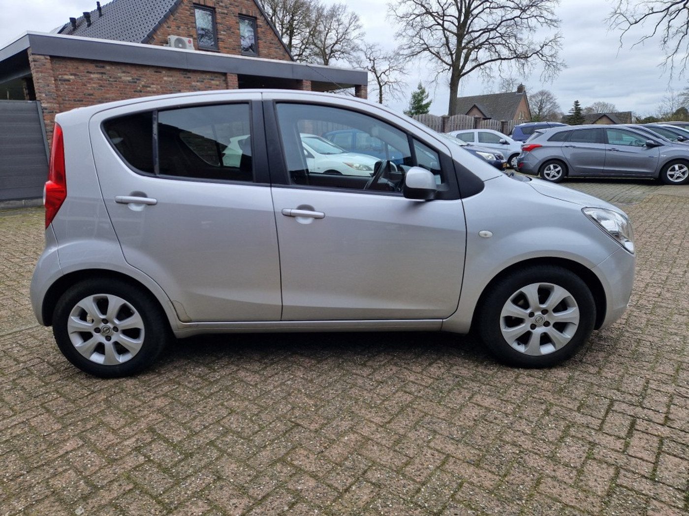 Foto van Opel Agila