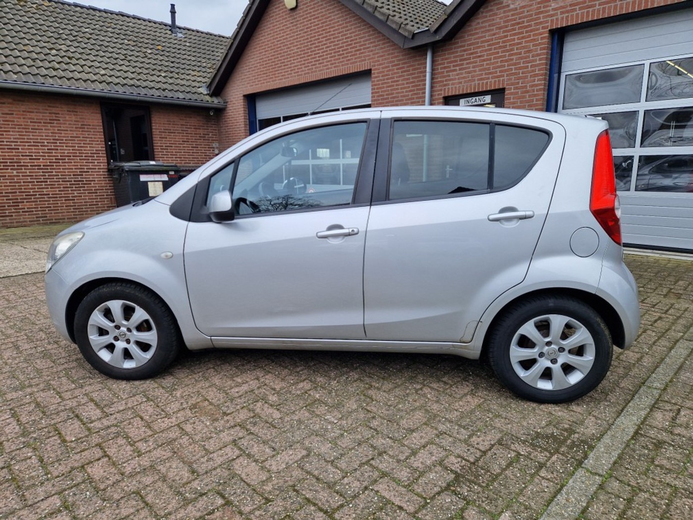 Foto van Opel Agila