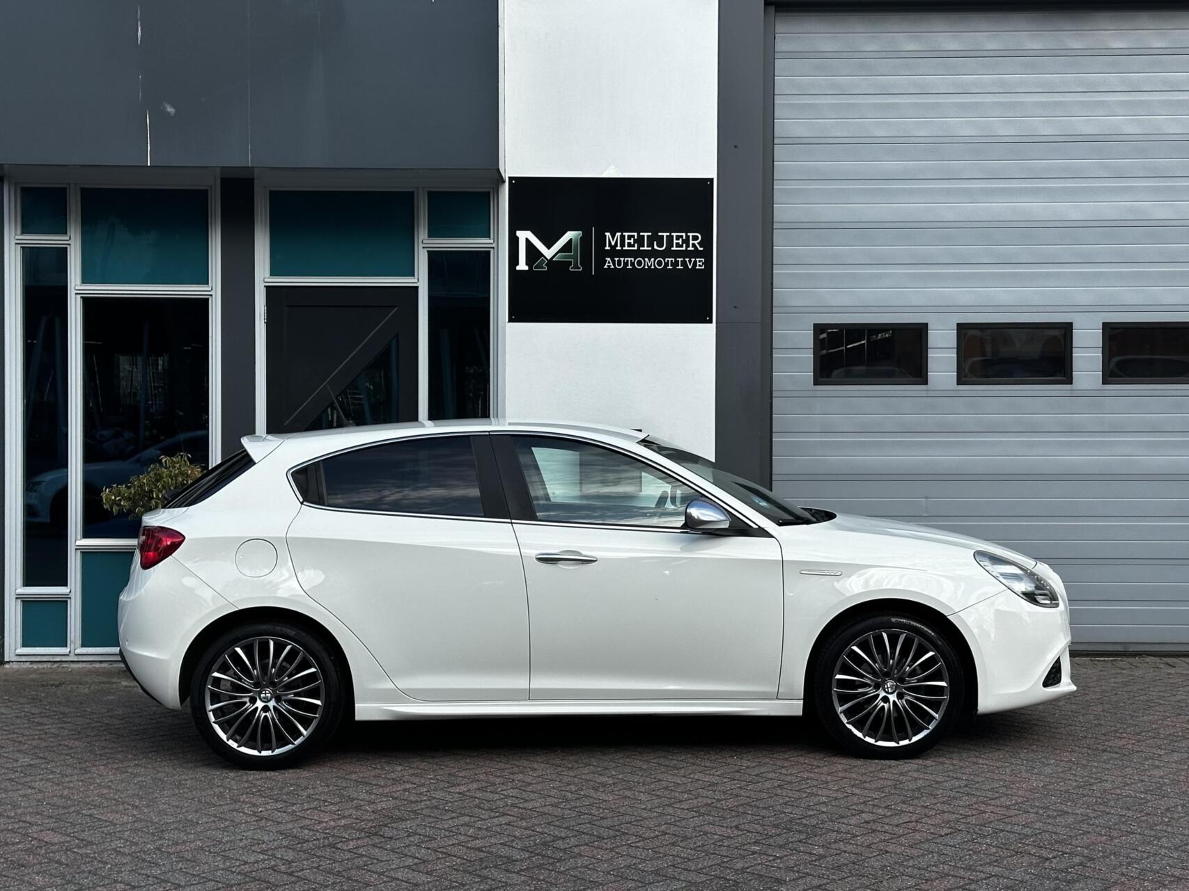 Foto van Alfa Romeo Alfa Giulietta