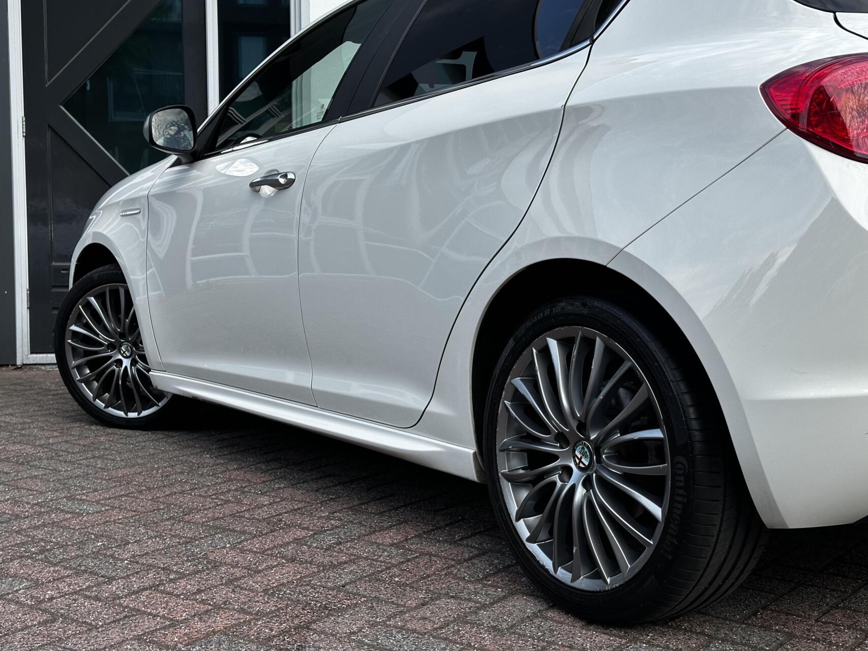 Foto van Alfa Romeo Alfa Giulietta