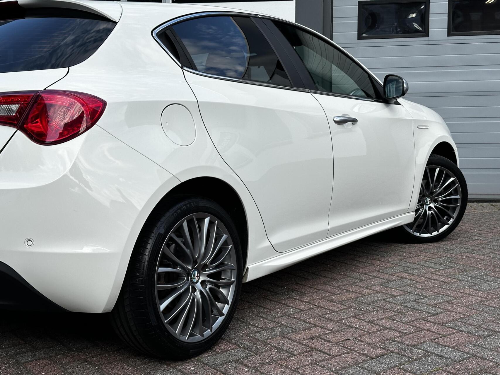 Foto van Alfa Romeo Alfa Giulietta