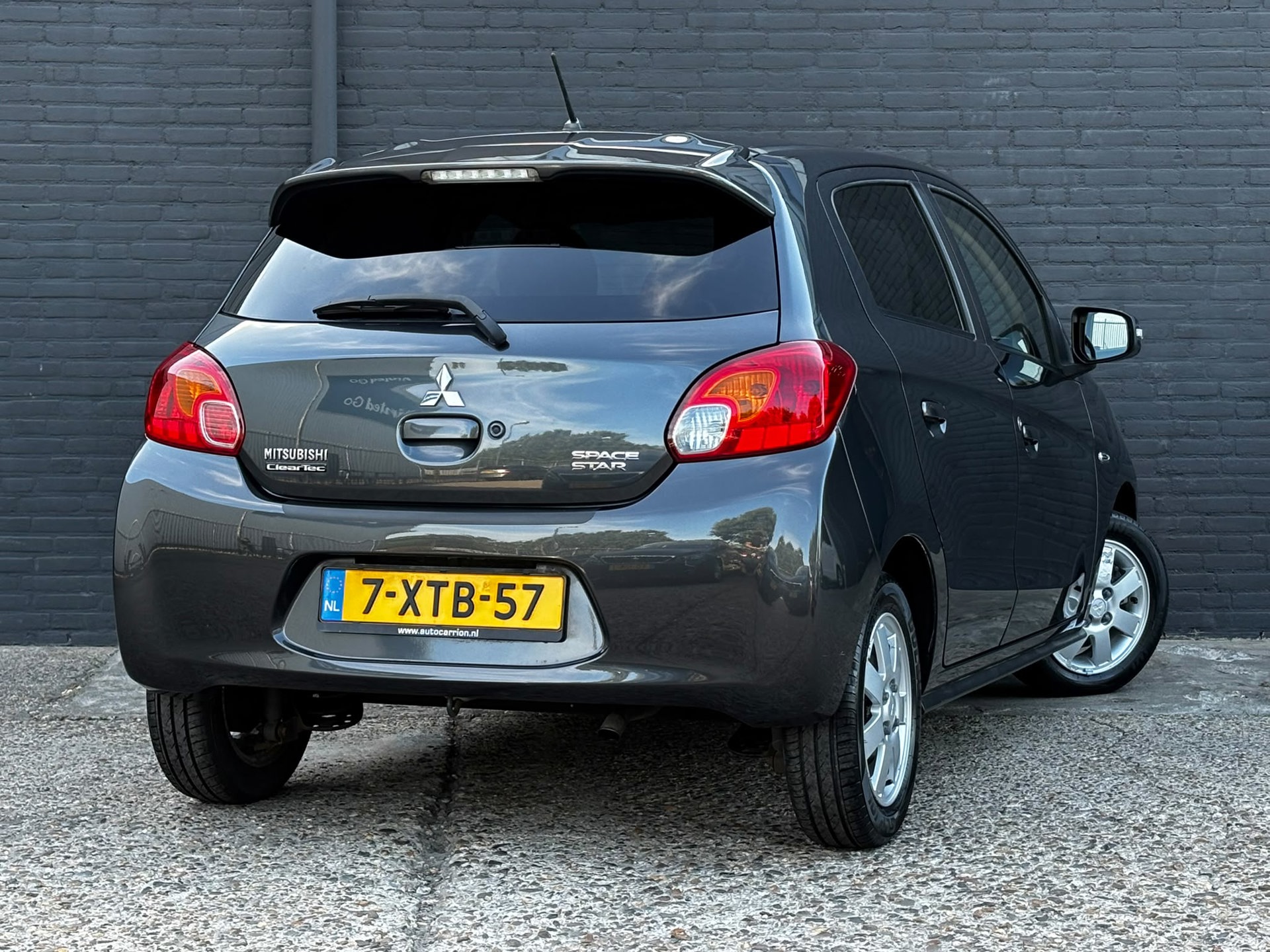 Foto van Mitsubishi Mitsubishi Space Star