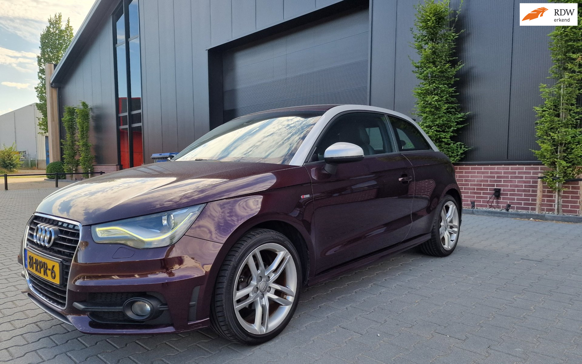 Audi Audi A1 1.2 TFSI S edition PSENSOR NAVI CRUISE 2 X SLEUTELS 2012 - voorkant