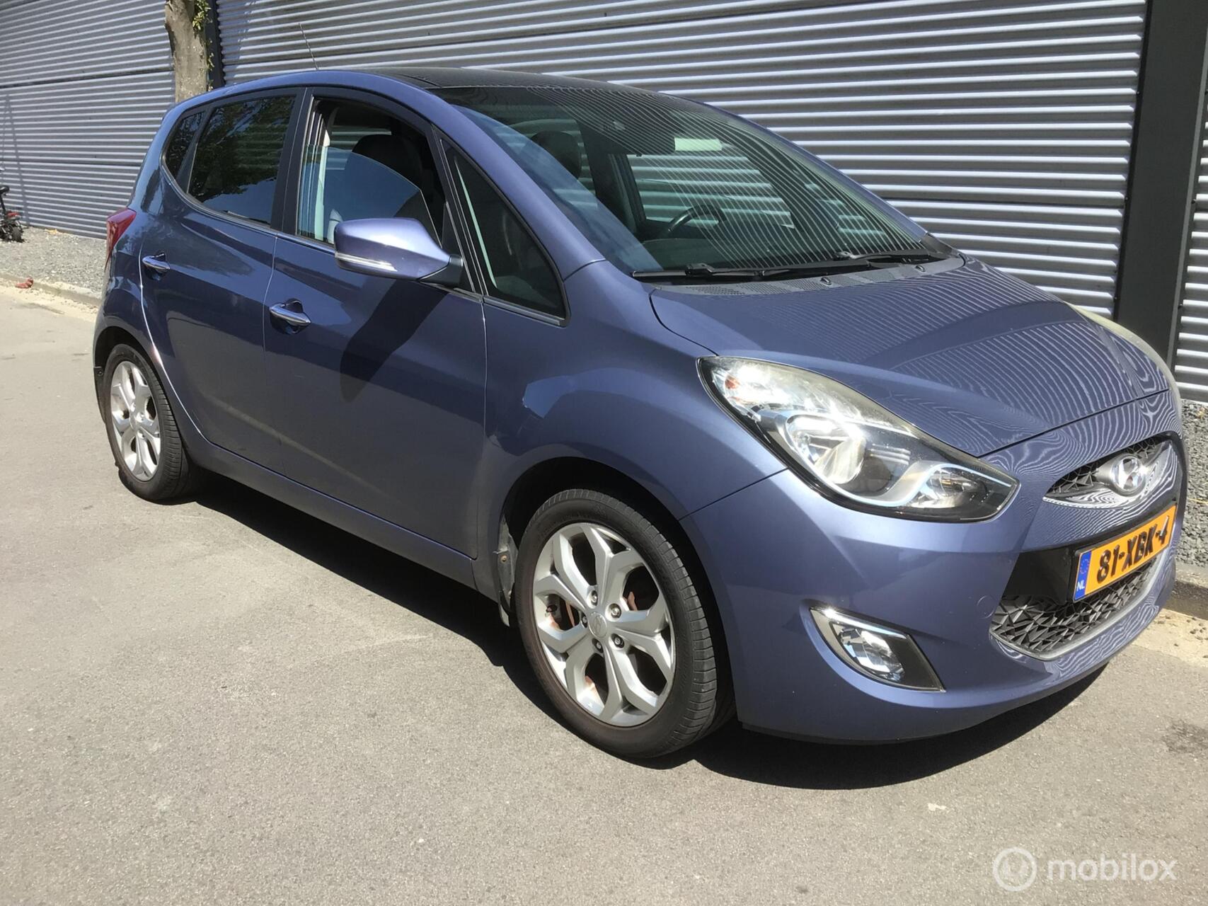 Hyundai Ix20 1.4i i-Catcher 2012 - voorkant